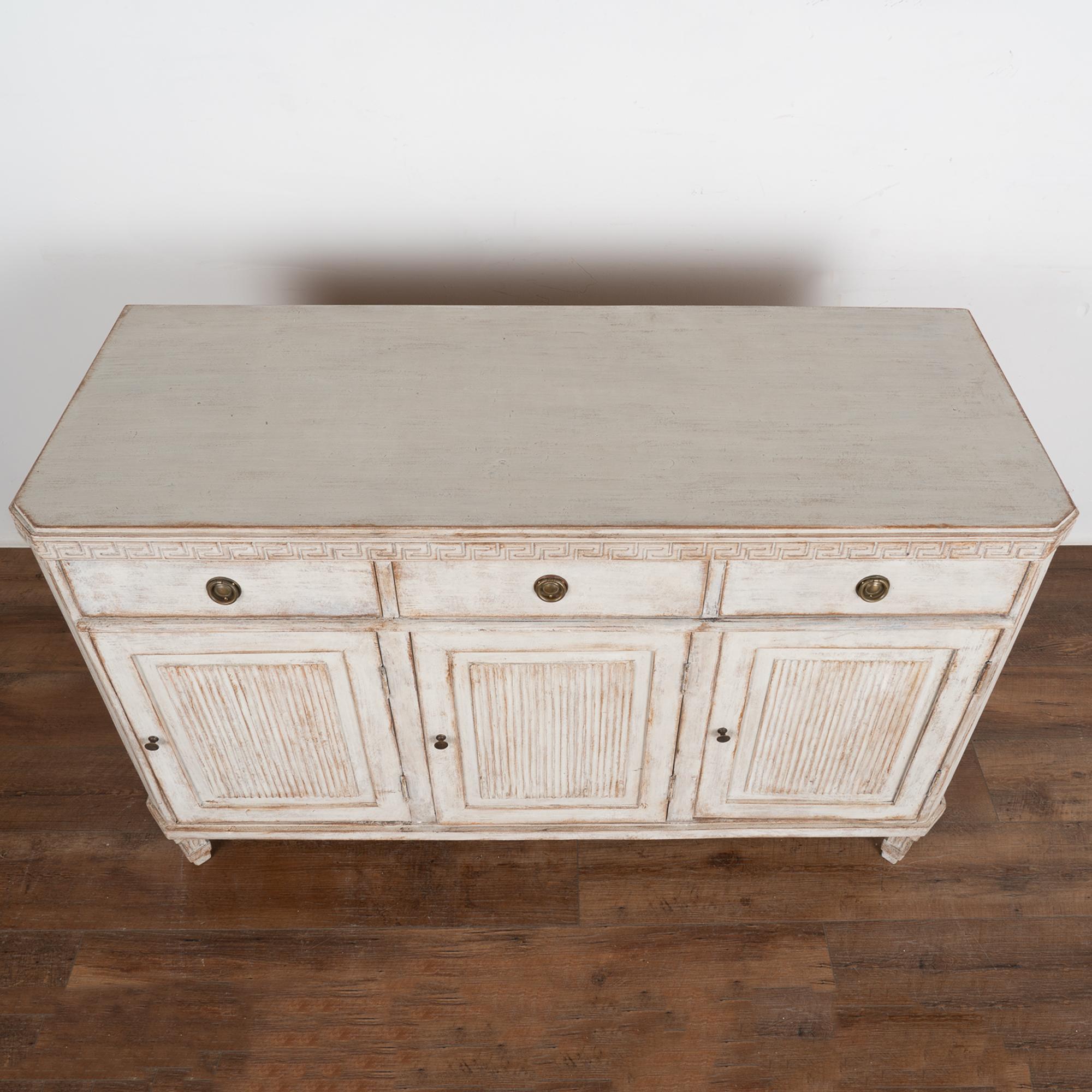 Pine Swedish Gustavian Small White Sideboard or Console, circa 1840-60 For Sale