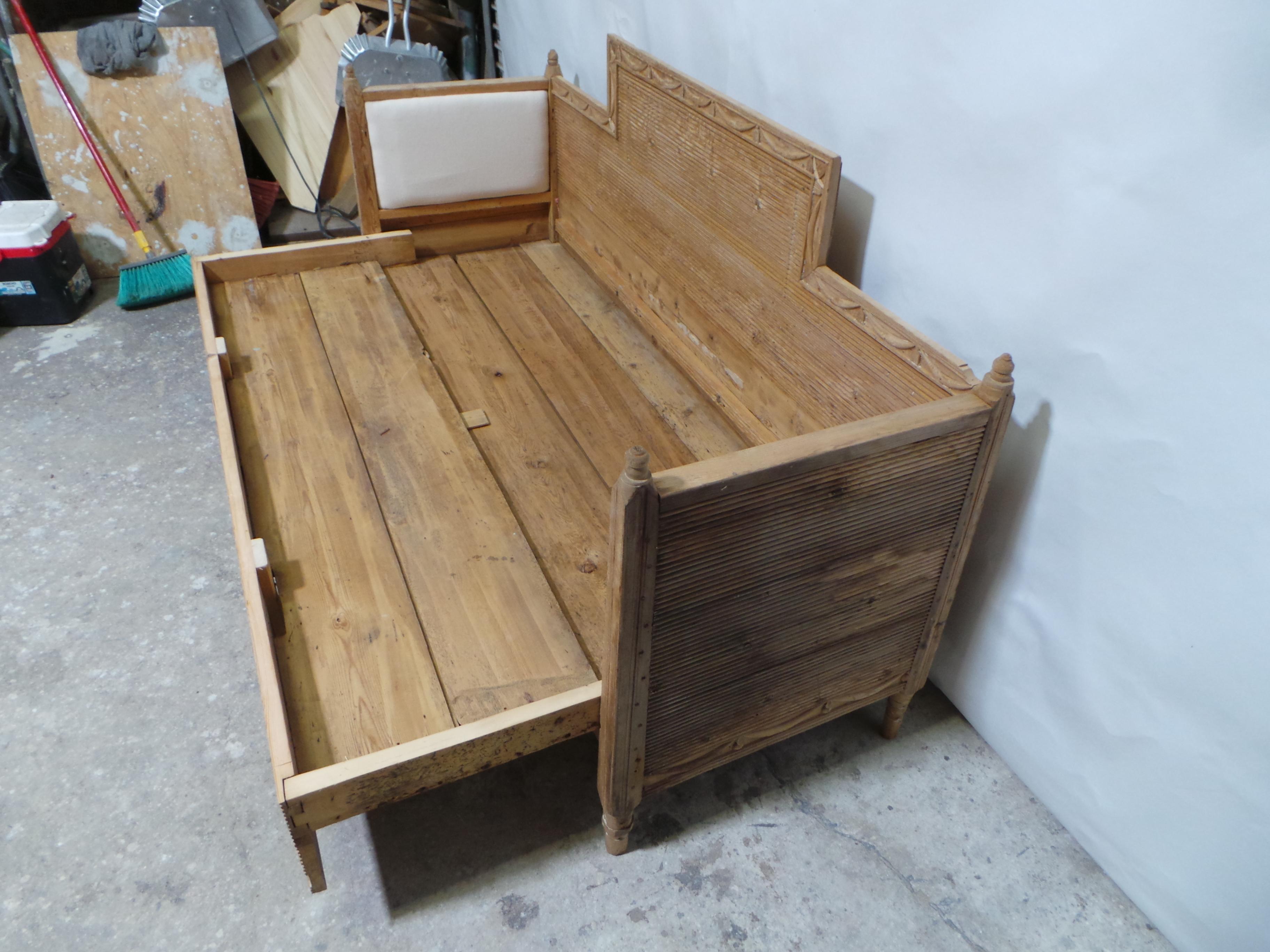 Swedish Gustavian Sofa/Bed Natural Finish For Sale 1