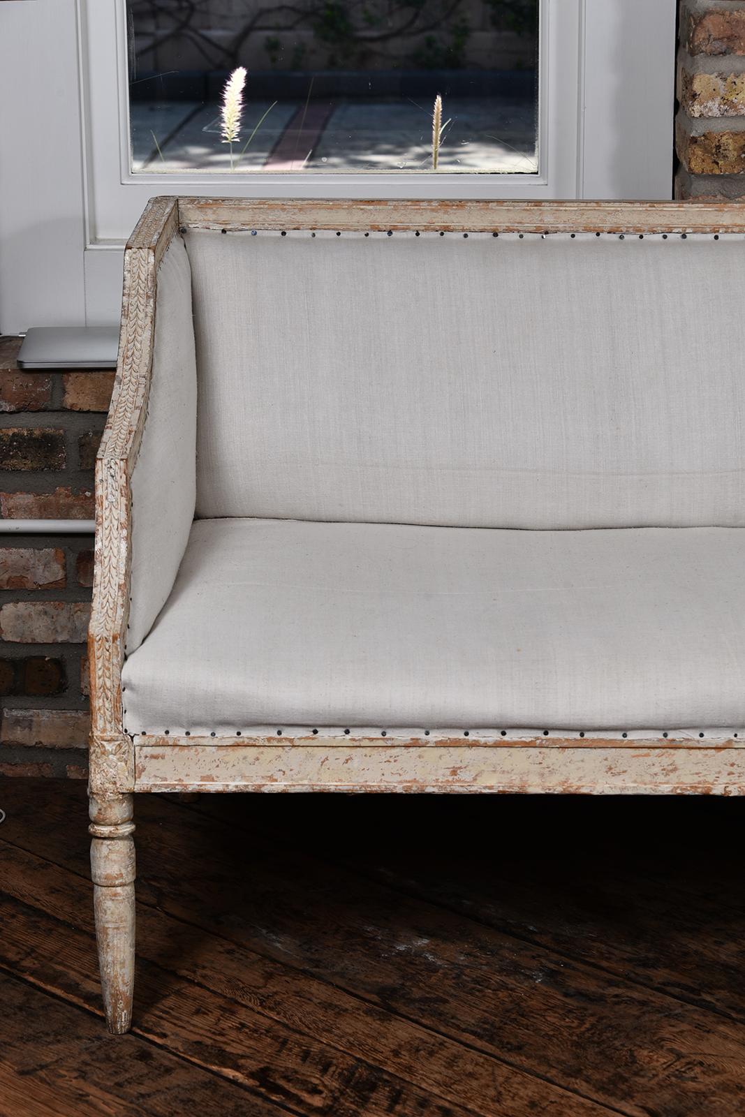 Swedish Gustavian Sofa In Good Condition For Sale In Houston, TX