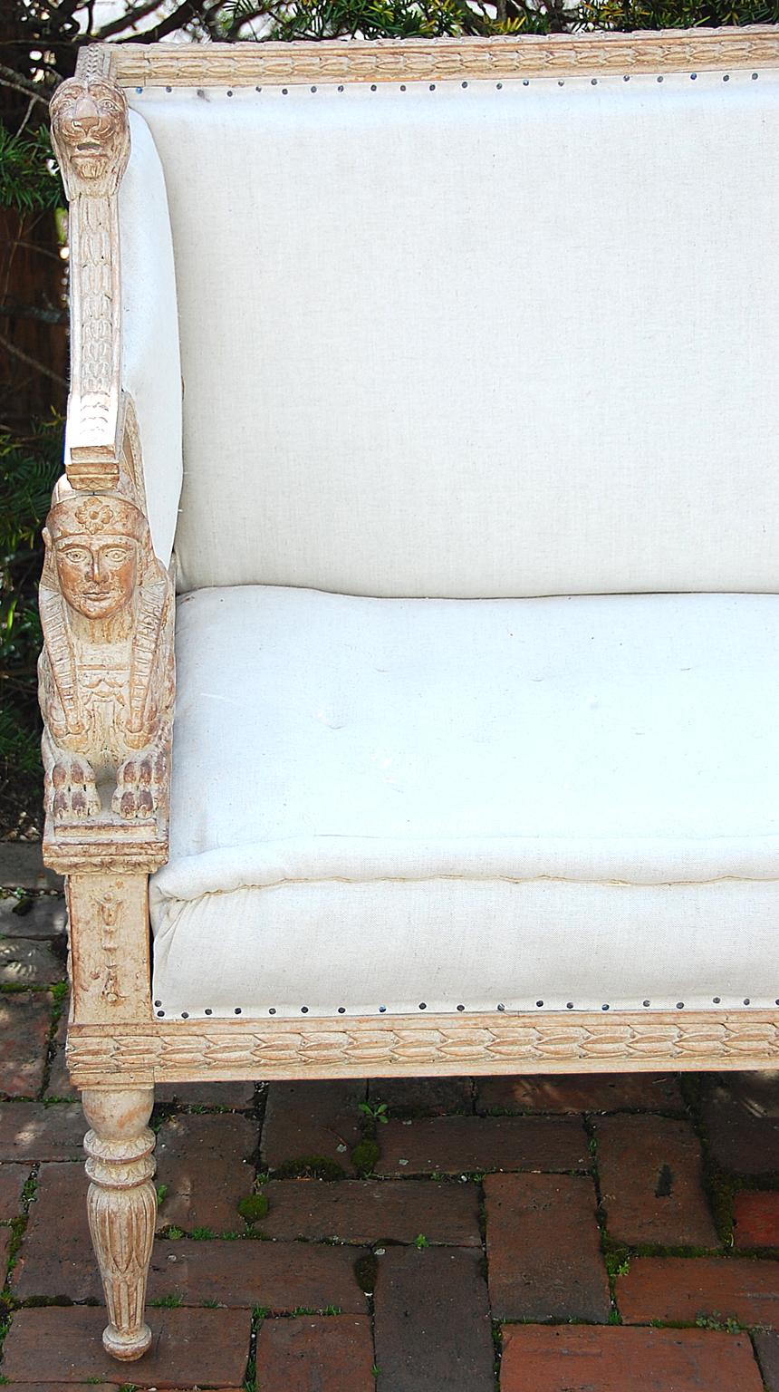 Swedish Carved 19th Century Gustavian Sofa with Sphinx and Lion Motifs in Beech In Good Condition In Wells, ME