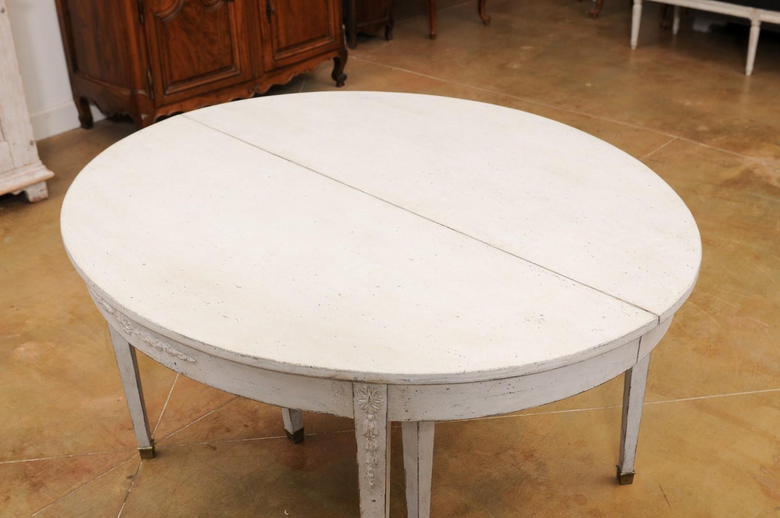 Swedish Gustavian Style 1850s Oval Dining Room Extension Table with Two Leaves In Good Condition In Atlanta, GA