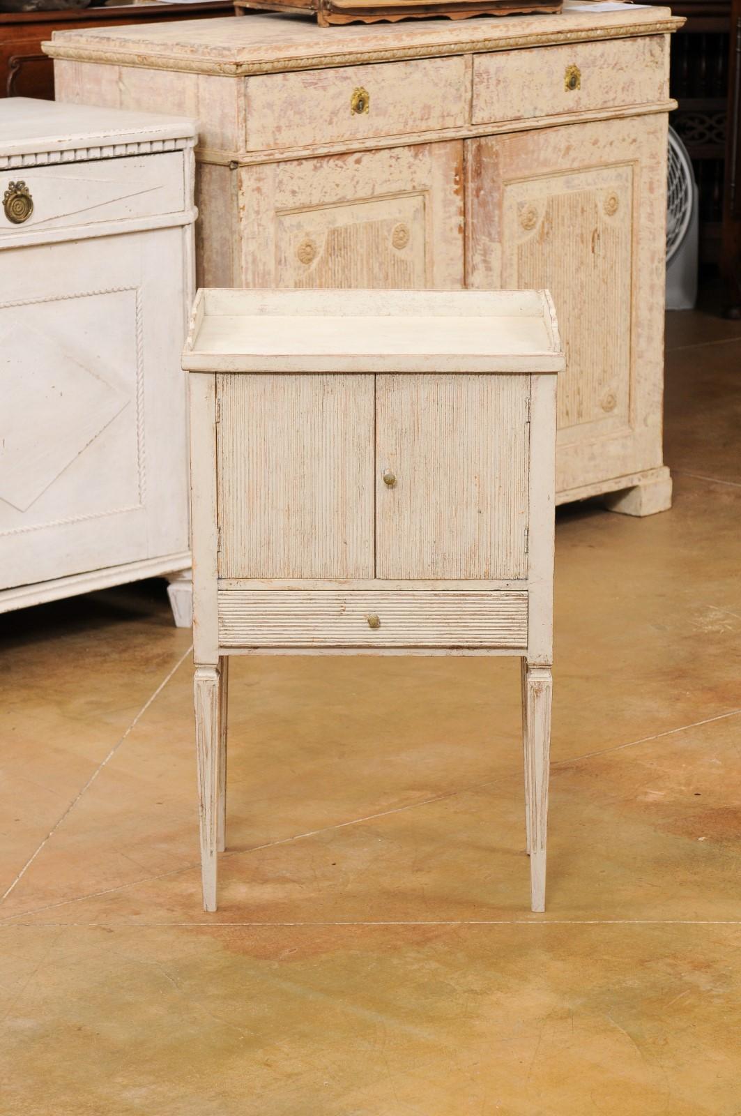 Swedish Gustavian Style 1850s Painted Bedside Table with Reeded Doors and Drawer 5