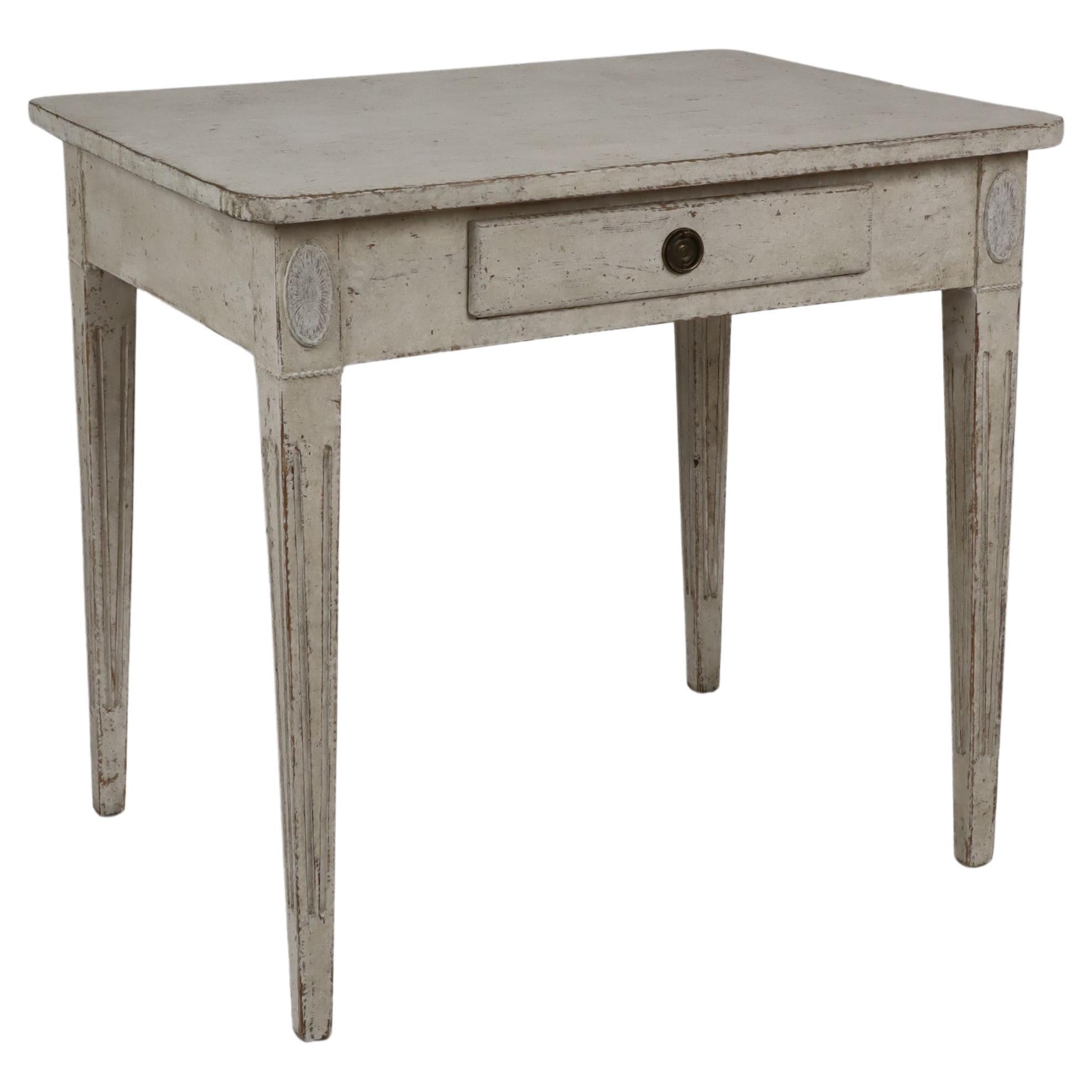 Swedish Gustavian Style 1850s Painted Desk with Single Drawer and Tapered Legs For Sale