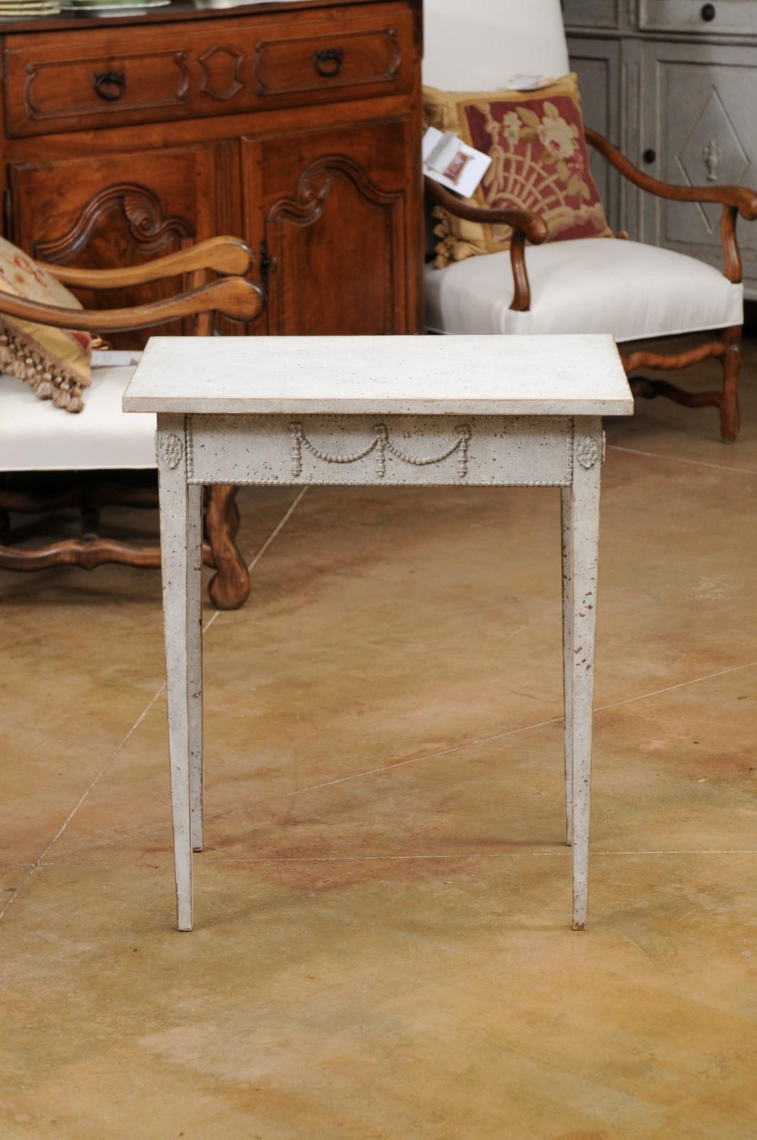 Swedish Gustavian Style 1860s Painted Console Table with Carved Garlands 4