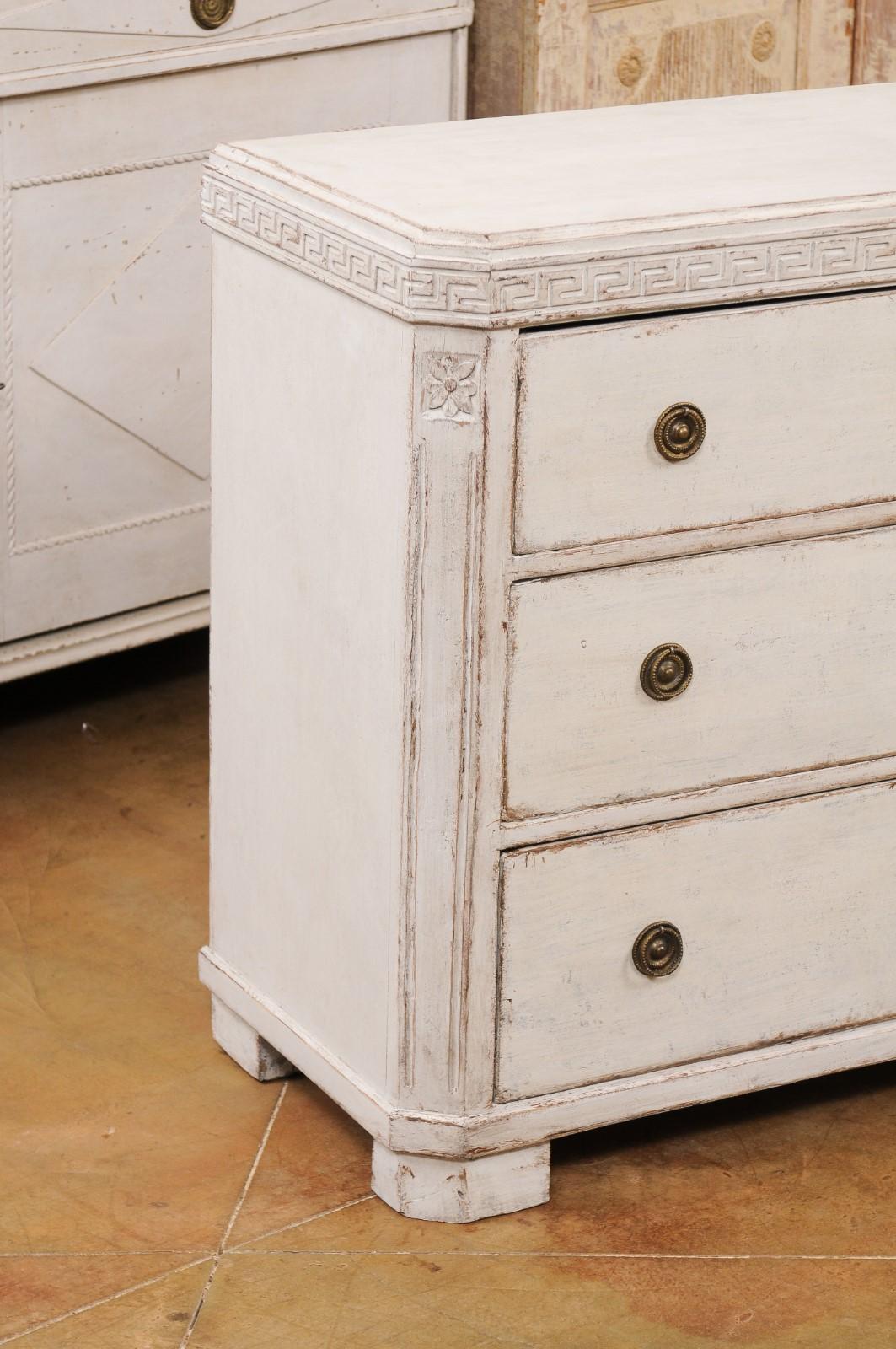 Swedish Gustavian Style 1860s Painted Three-Drawer Chest with Greek Key Frieze In Good Condition For Sale In Atlanta, GA