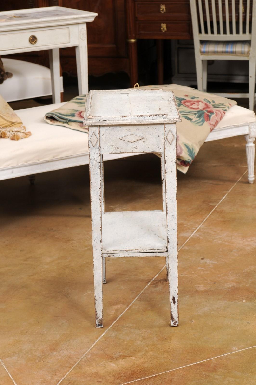 Swedish Gustavian Style 1880s Painted Lamp Table with Carved Diamond Motifs 2