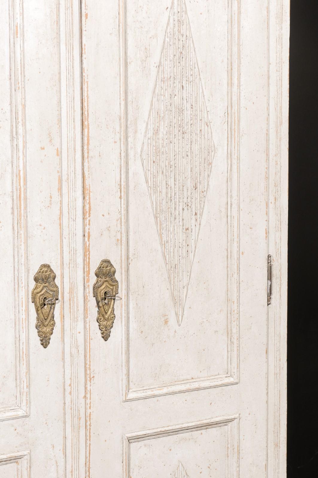 Swedish Gustavian Style 1880s Painted Linen Cabinet with Carved Diamond Motifs 2