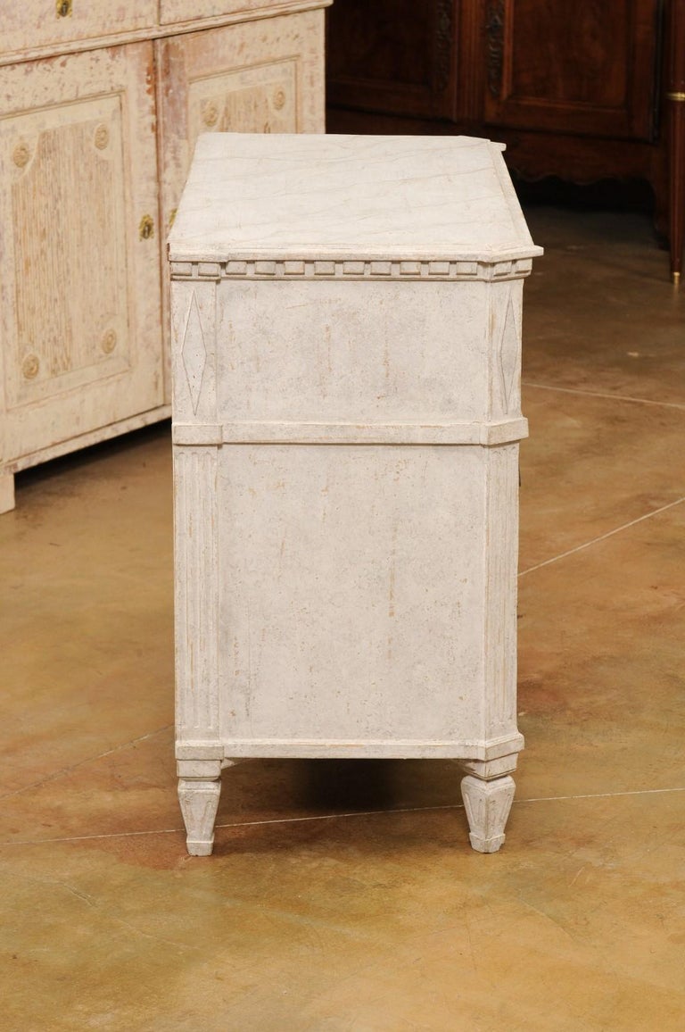 Swedish Gustavian Style 1880s Painted Three-Drawer Chest with Diamond Motif 2