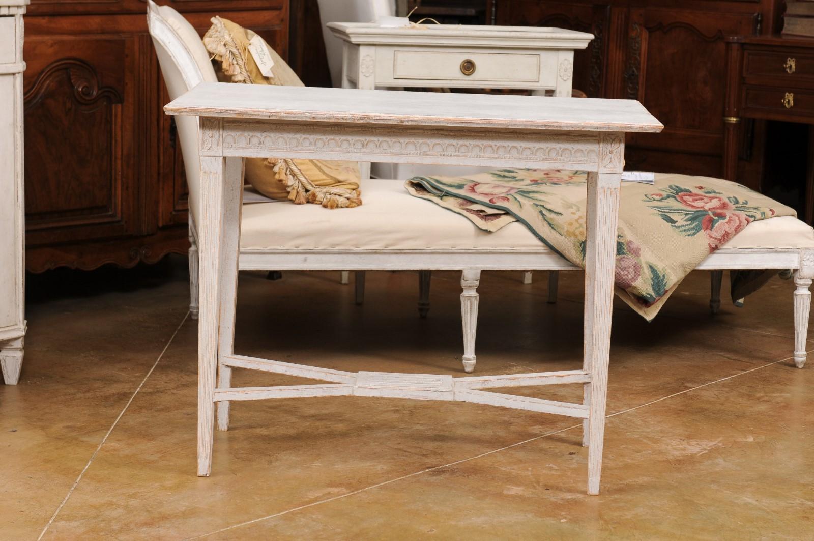 Swedish Gustavian Style 1900s Painted Wood Console Table with Carved Apron In Good Condition In Atlanta, GA