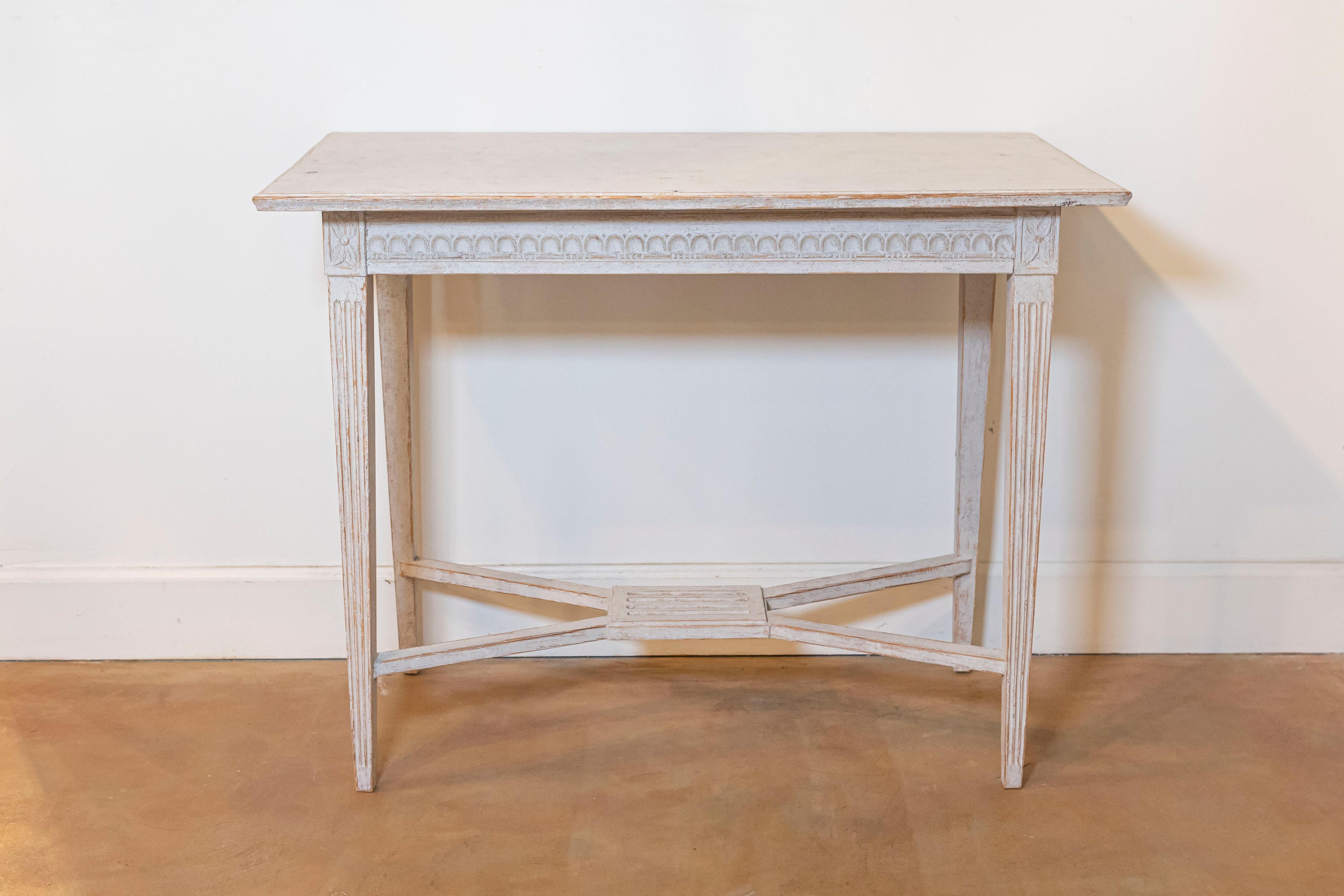 Swedish Gustavian Style 1900s Painted Wood Console Table with Carved Apron In Good Condition For Sale In Atlanta, GA