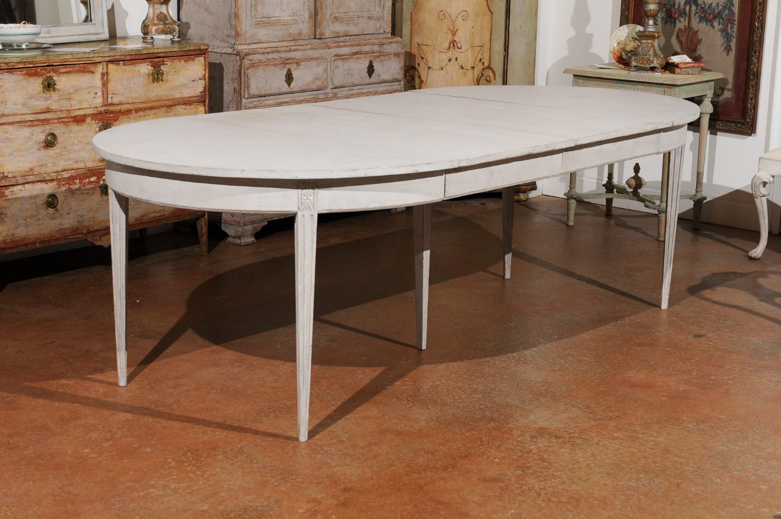 Wood Swedish Gustavian Style 19th Century Extension Dining Table with Four Leaves