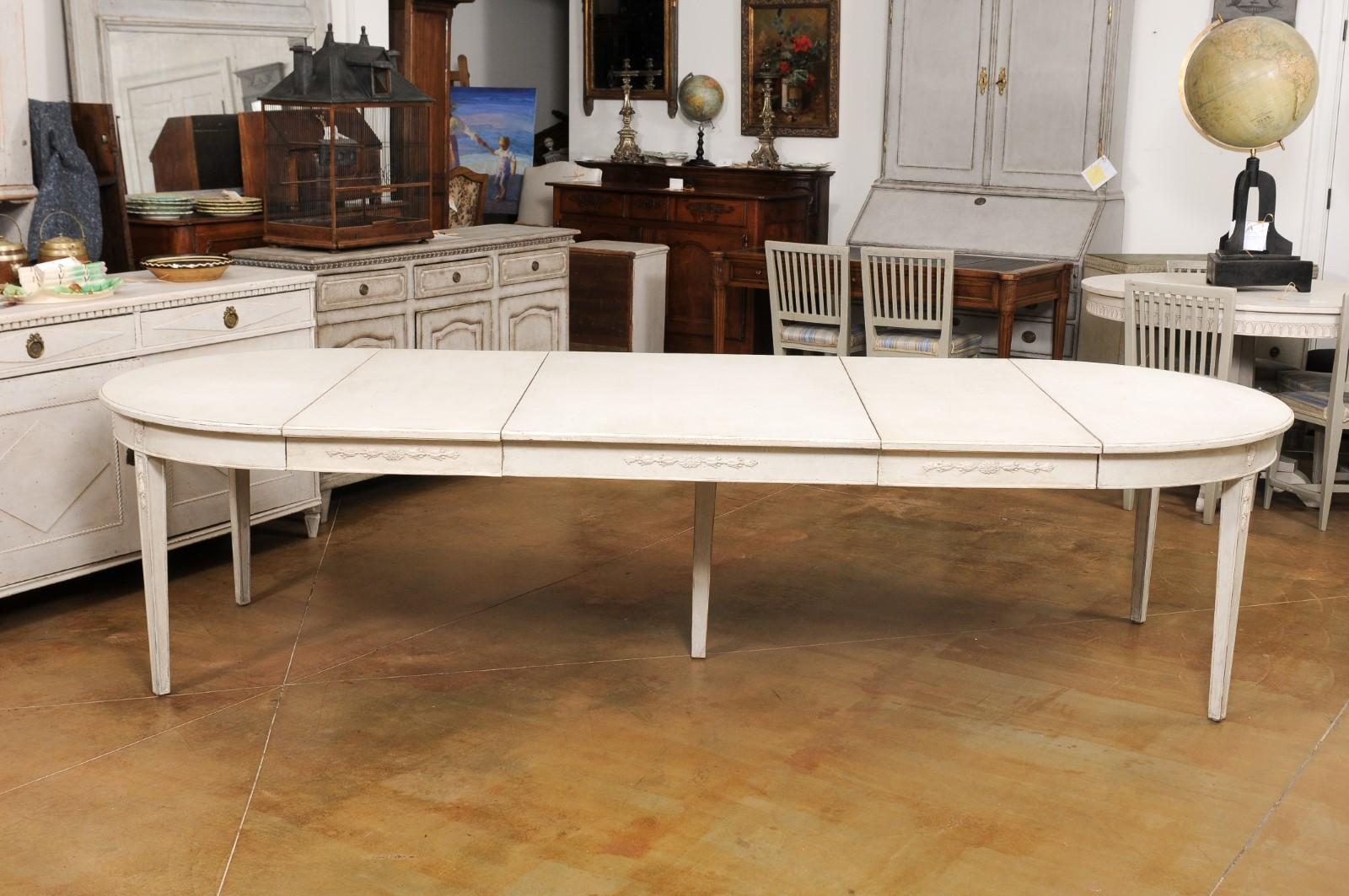 Swedish Gustavian Style 19th Century Extension Dining Table with Three Leaves 7