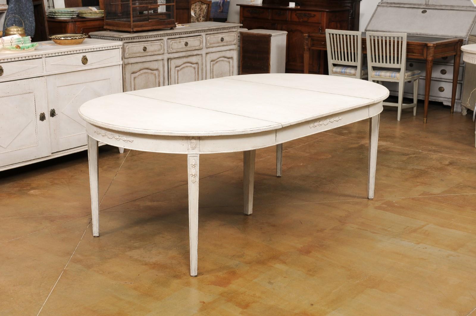 Swedish Gustavian Style 19th Century Extension Dining Table with Three Leaves 2