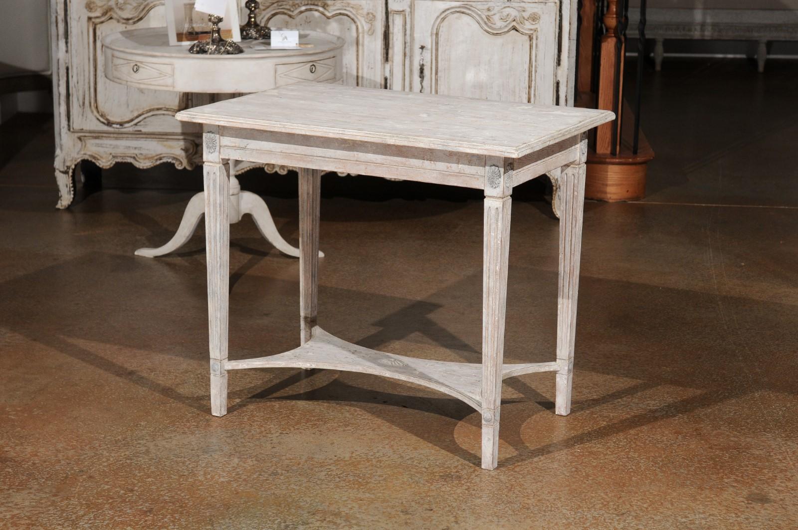 Swedish Gustavian Style 19th Century Painted Console Table with Carved Rosettes For Sale 4