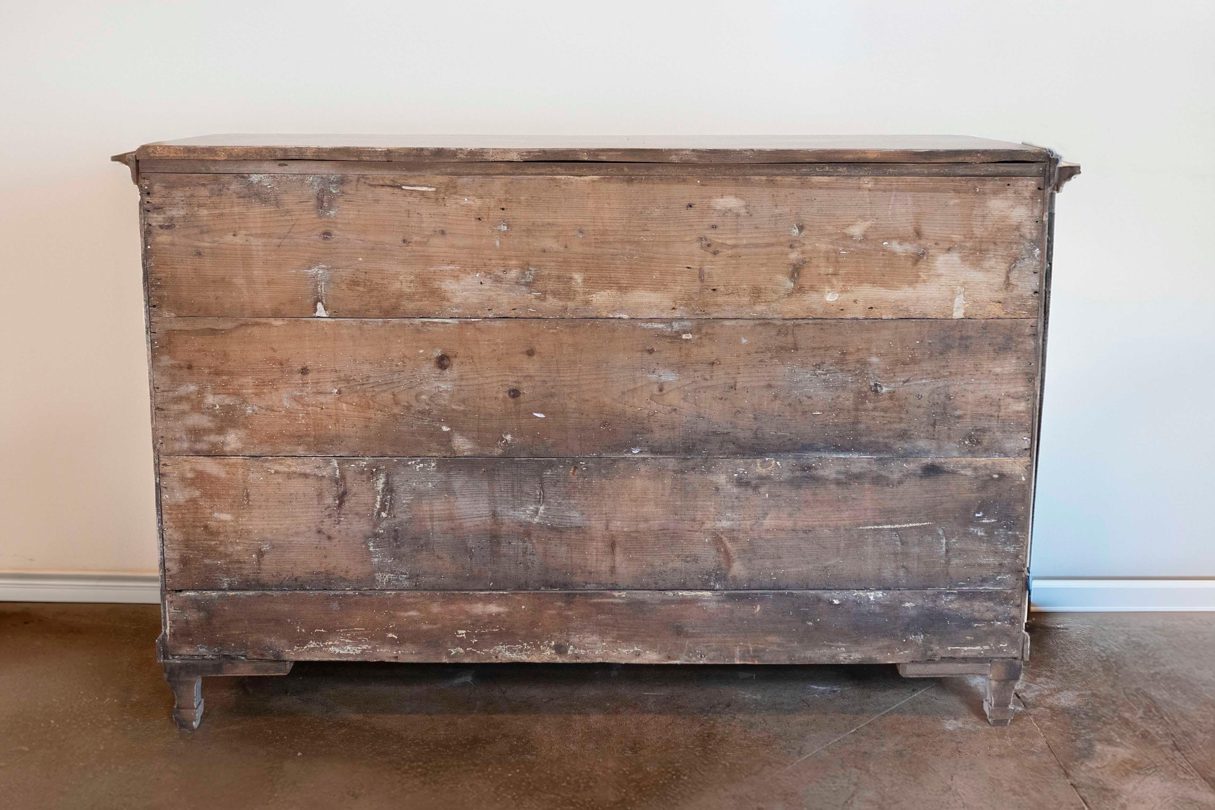 Swedish Gustavian Style 19th Century Painted Sideboard with Carved Motifs 6