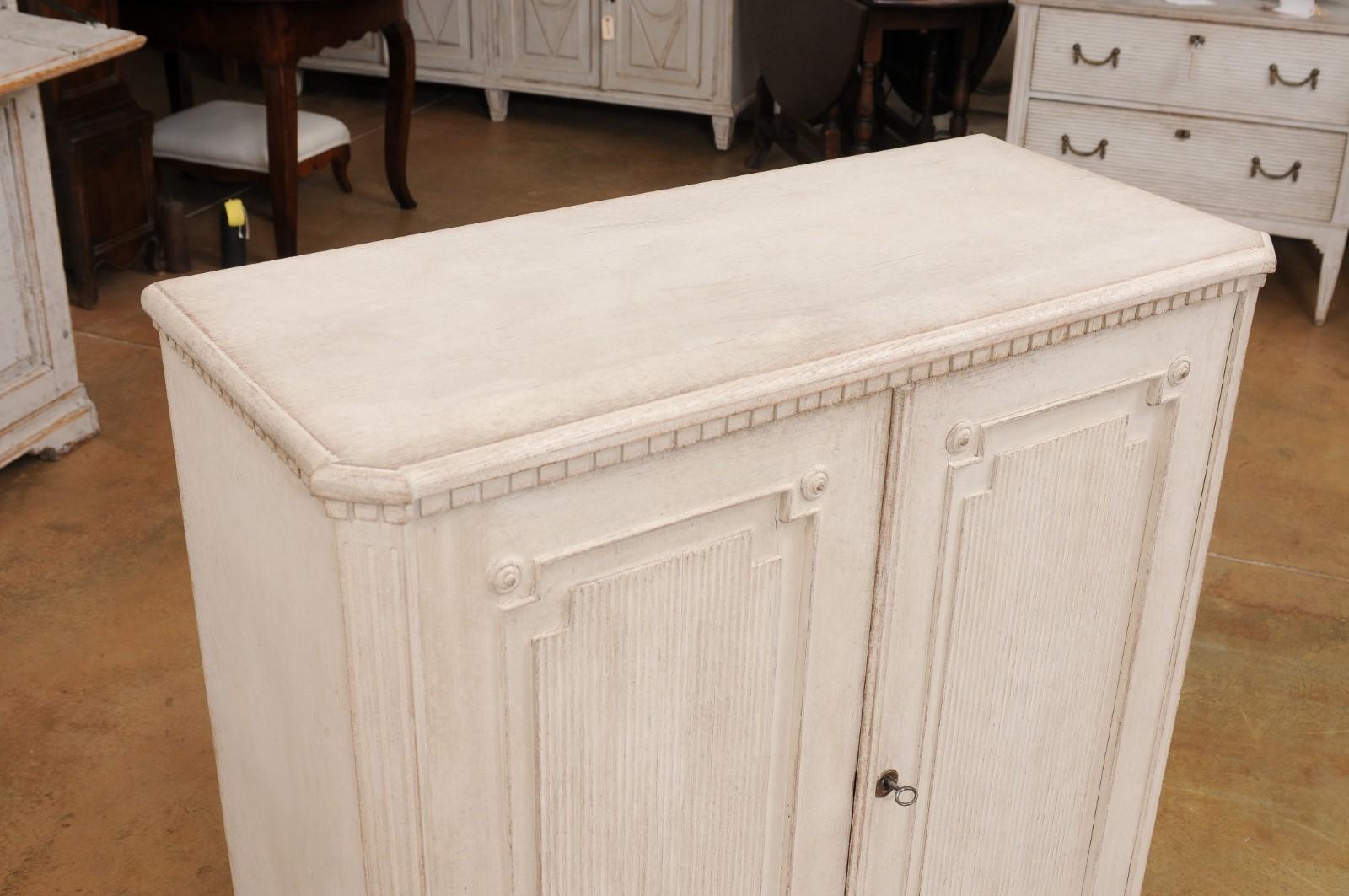 Wood Swedish Gustavian Style 19th Century Painted Sideboard with Carved Reeded Doors For Sale