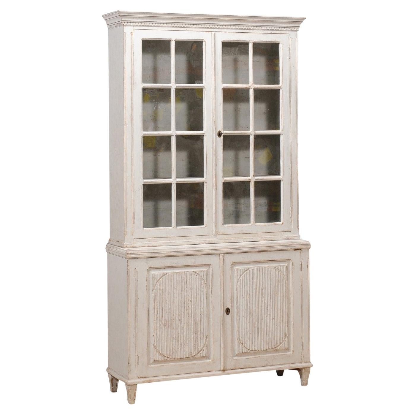 Swedish Gustavian Style 19th Century Painted Vitrine with Glass Doors For Sale