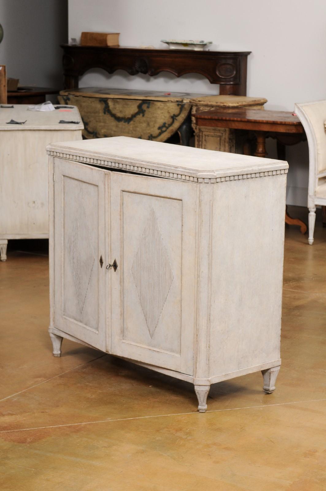 Swedish Gustavian Style 19th Century Sideboard with Carved Diamond Motifs 7