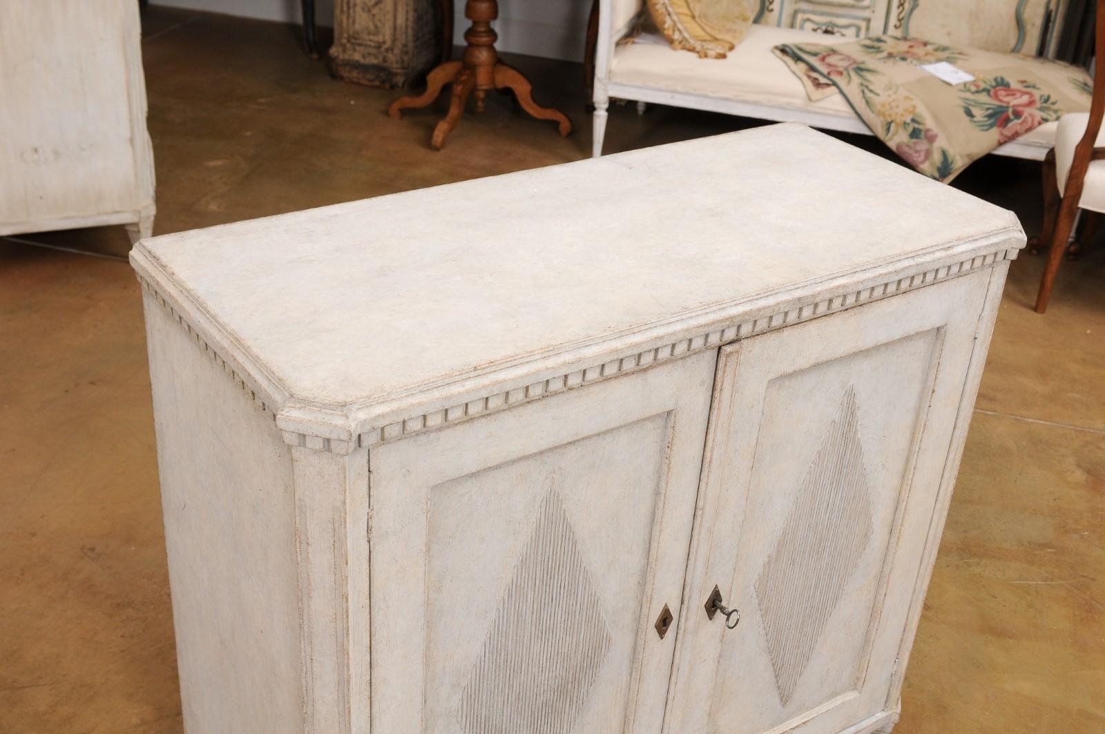 Swedish Gustavian Style 19th Century Sideboard with Carved Diamond Motifs 1