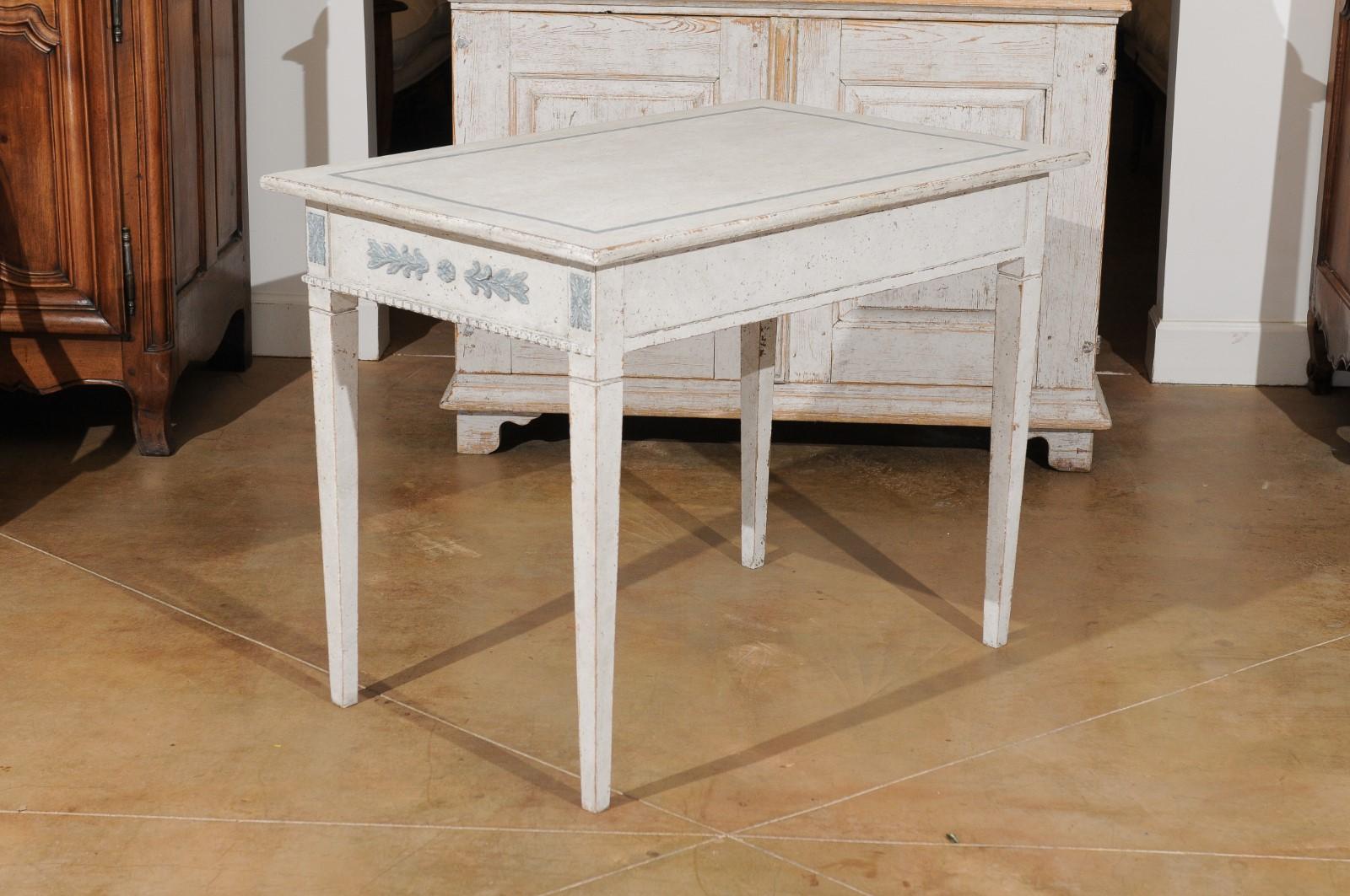 Swedish Gustavian Style 20th Century Painted Desk with Drawers and Foliage Decor 5