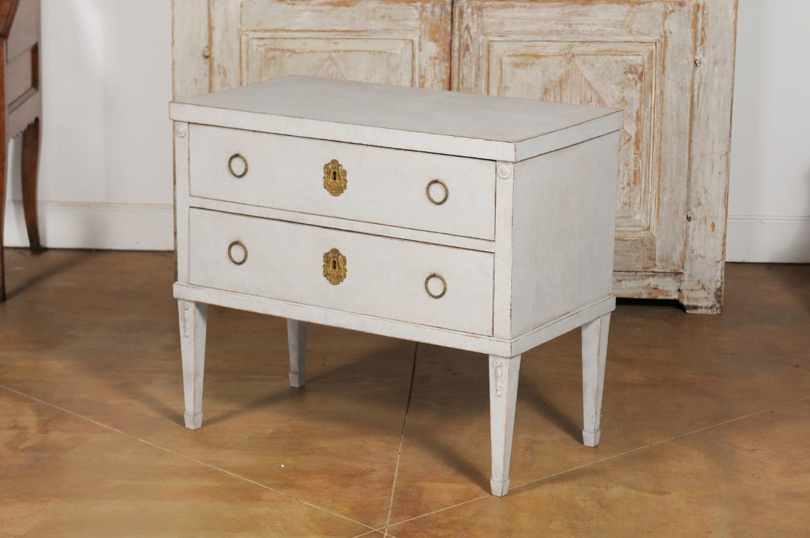 Swedish Gustavian Style 20th Century Two-Drawer Painted Chest with Tapered Legs 6