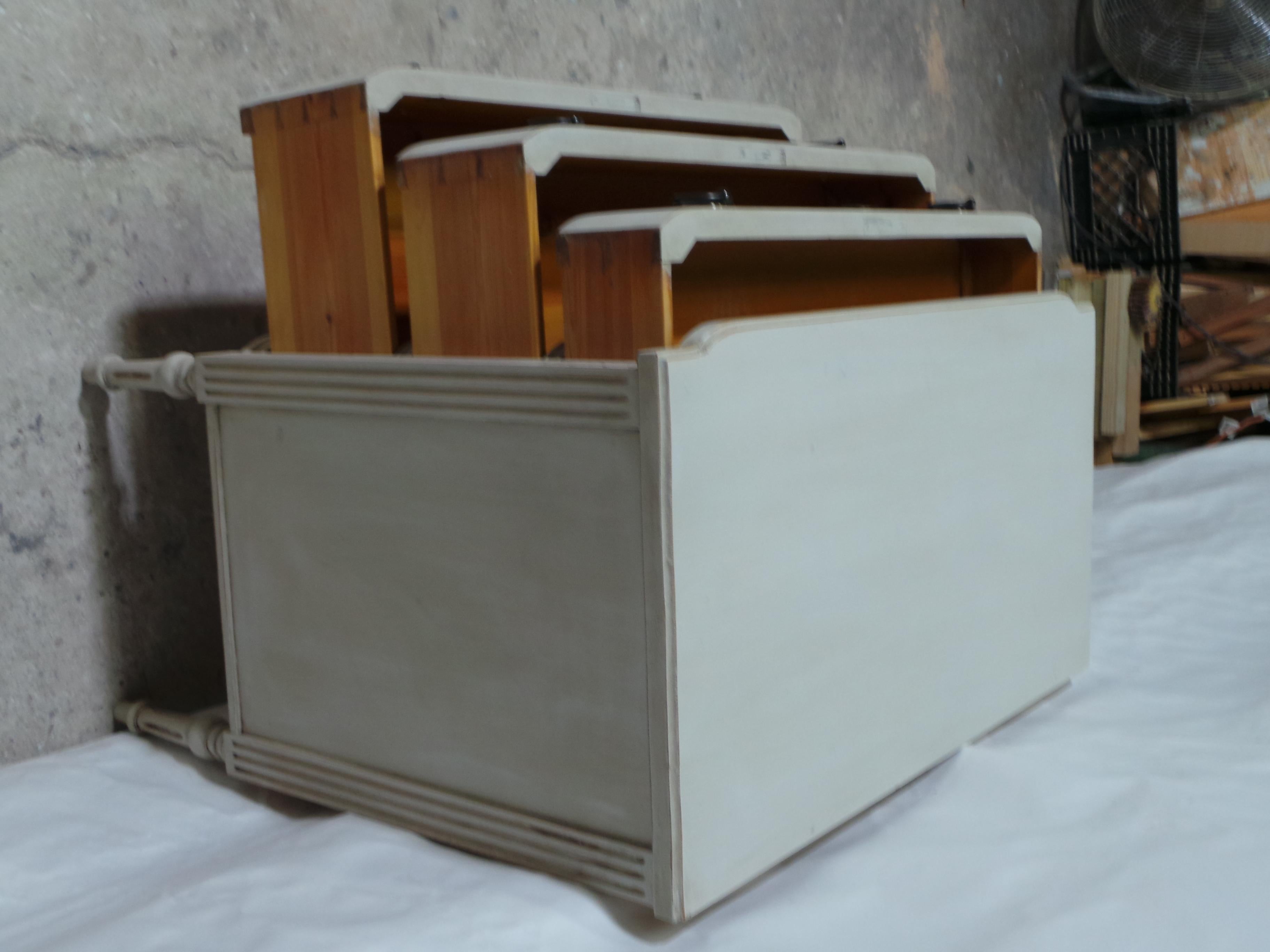 Swedish Gustavian Style 3 Drawer Chest Of Drawers For Sale 7