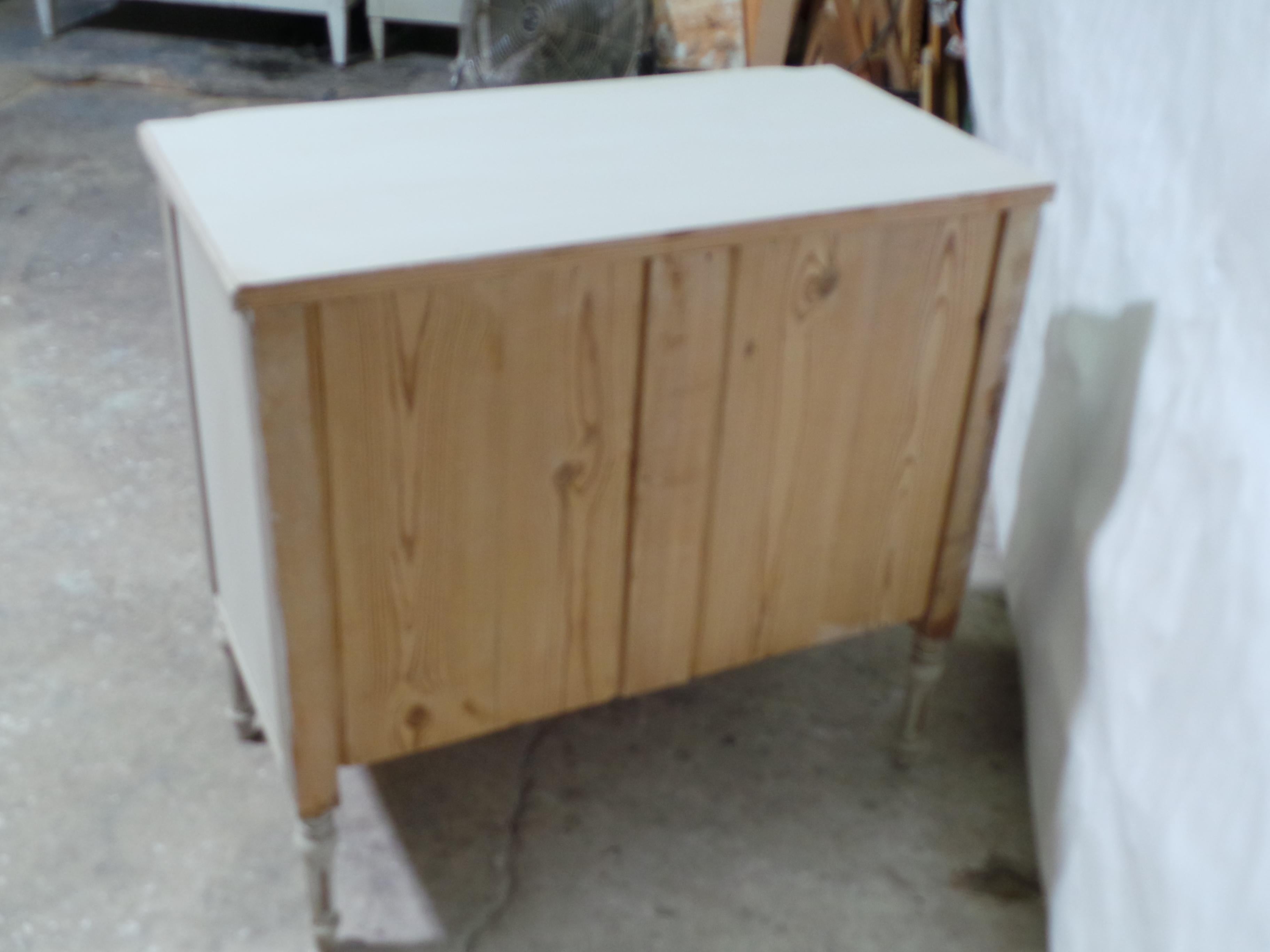 Swedish Gustavian Style 3 Drawer Chest Of Drawers 8