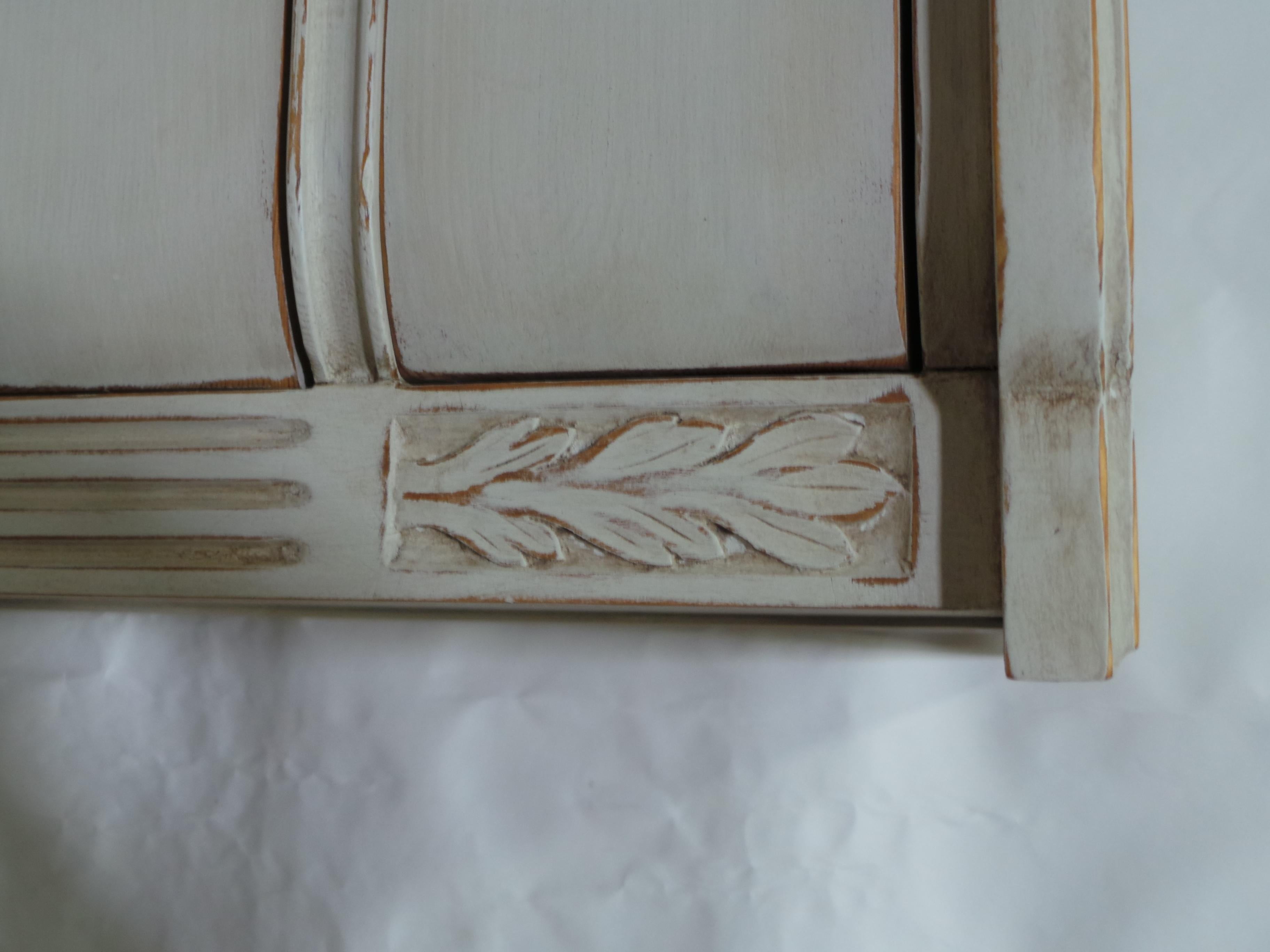 Early 20th Century Swedish Gustavian Style 3 Drawer Chest Of Drawers