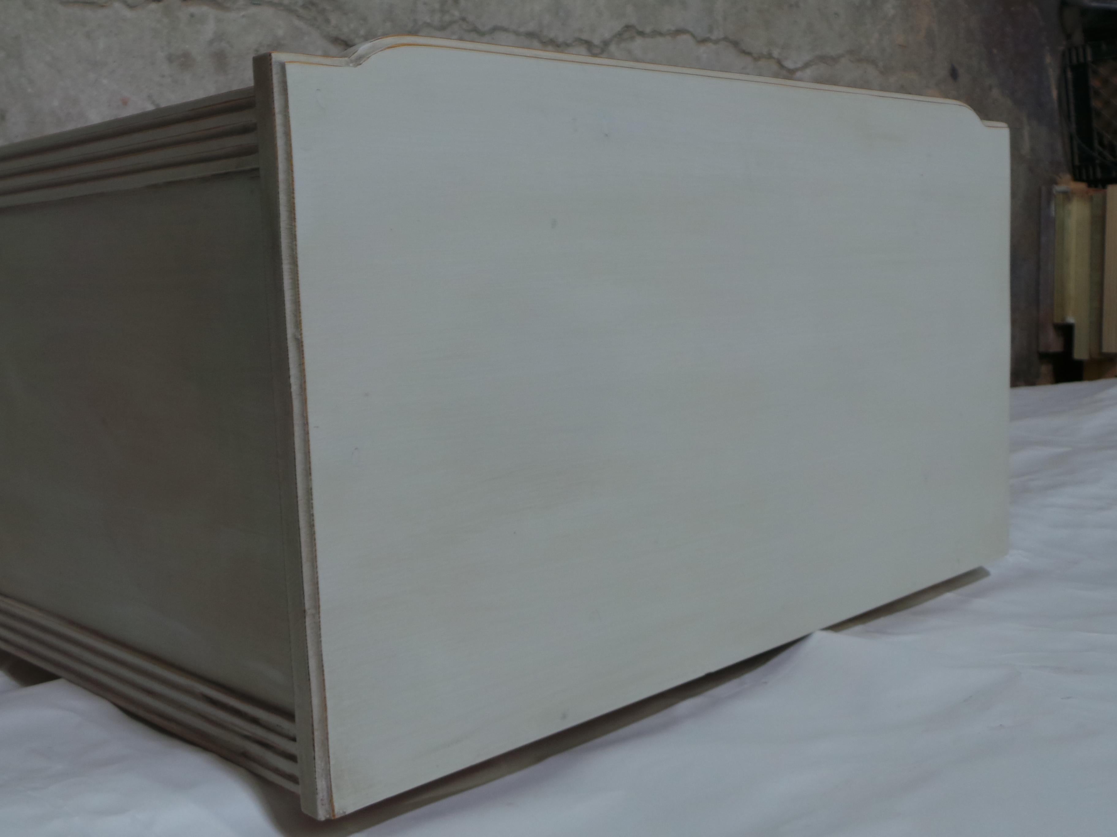 Swedish Gustavian Style 3 Drawer Chest Of Drawers 3