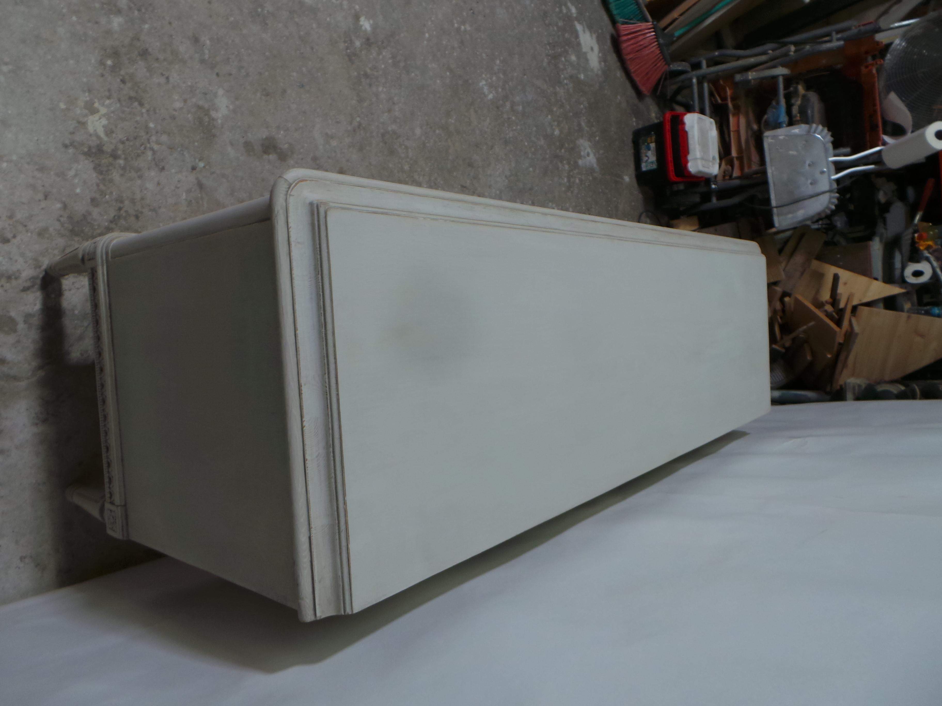 Buffet suédois de style gustavien à 4 tiroirs et 2 portes en vente 1