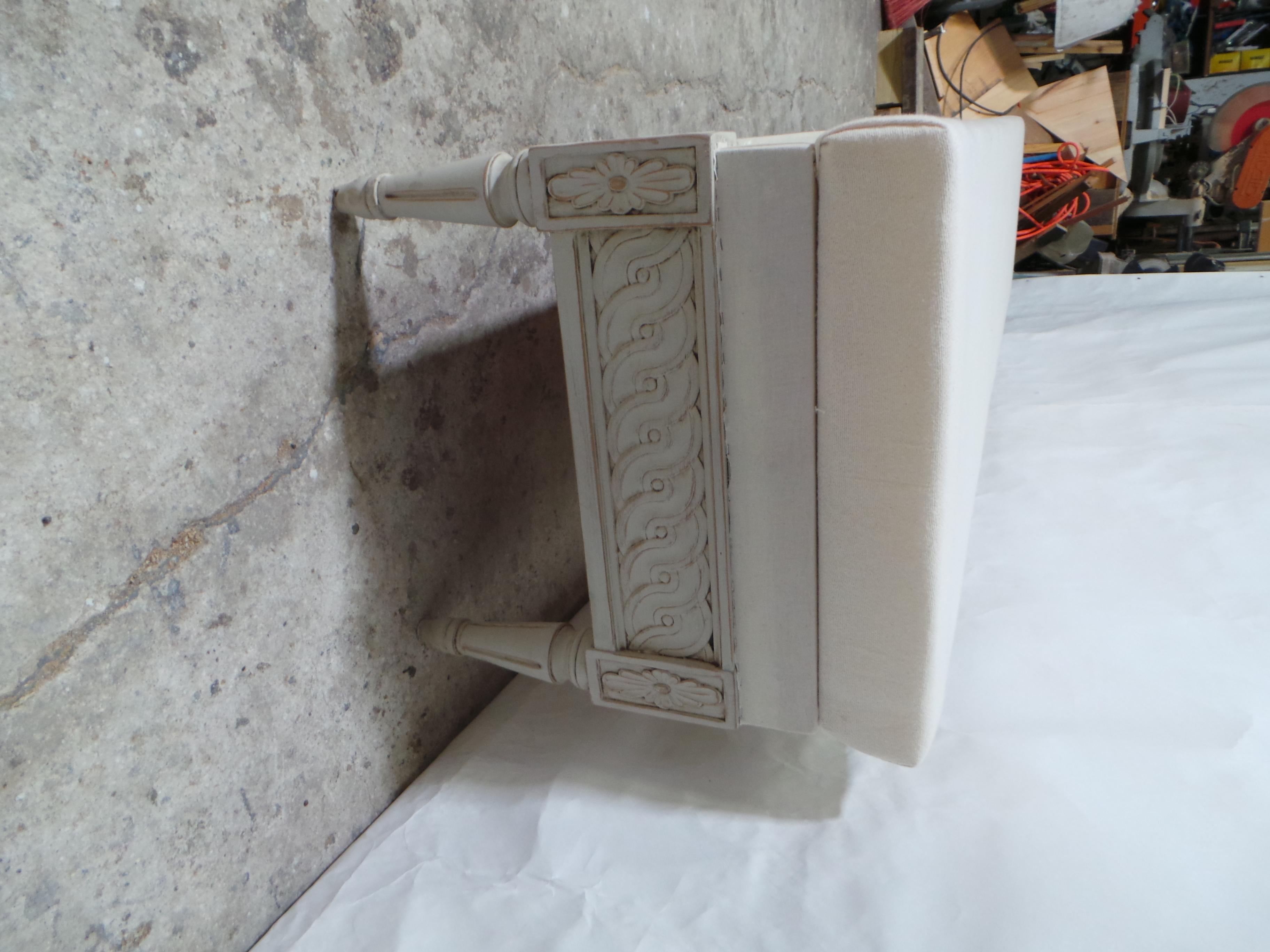 Mid-20th Century Swedish Gustavian Style Bench. For Sale