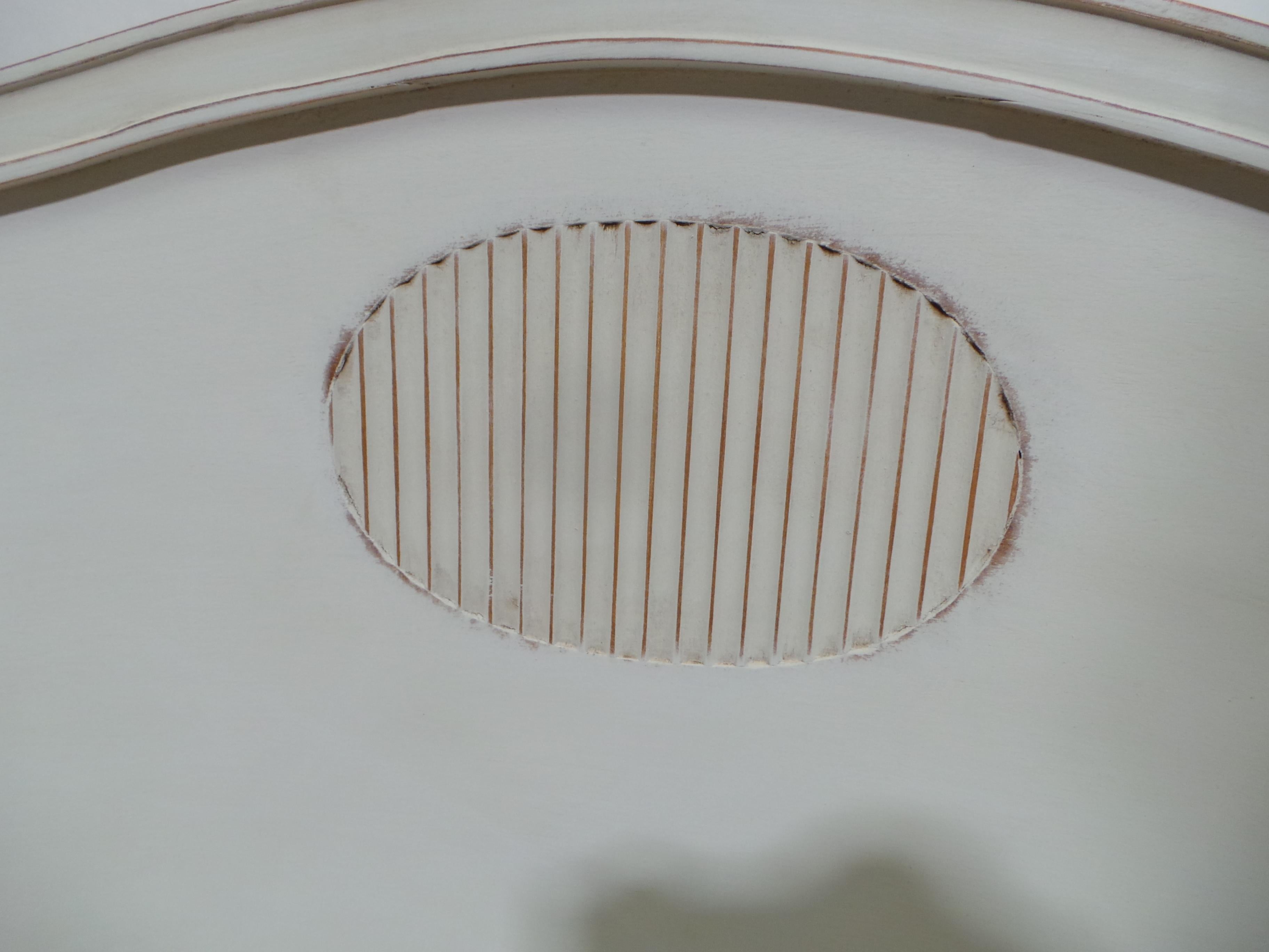 Swedish Gustavian Style Bench Unique In Good Condition For Sale In Hollywood, FL