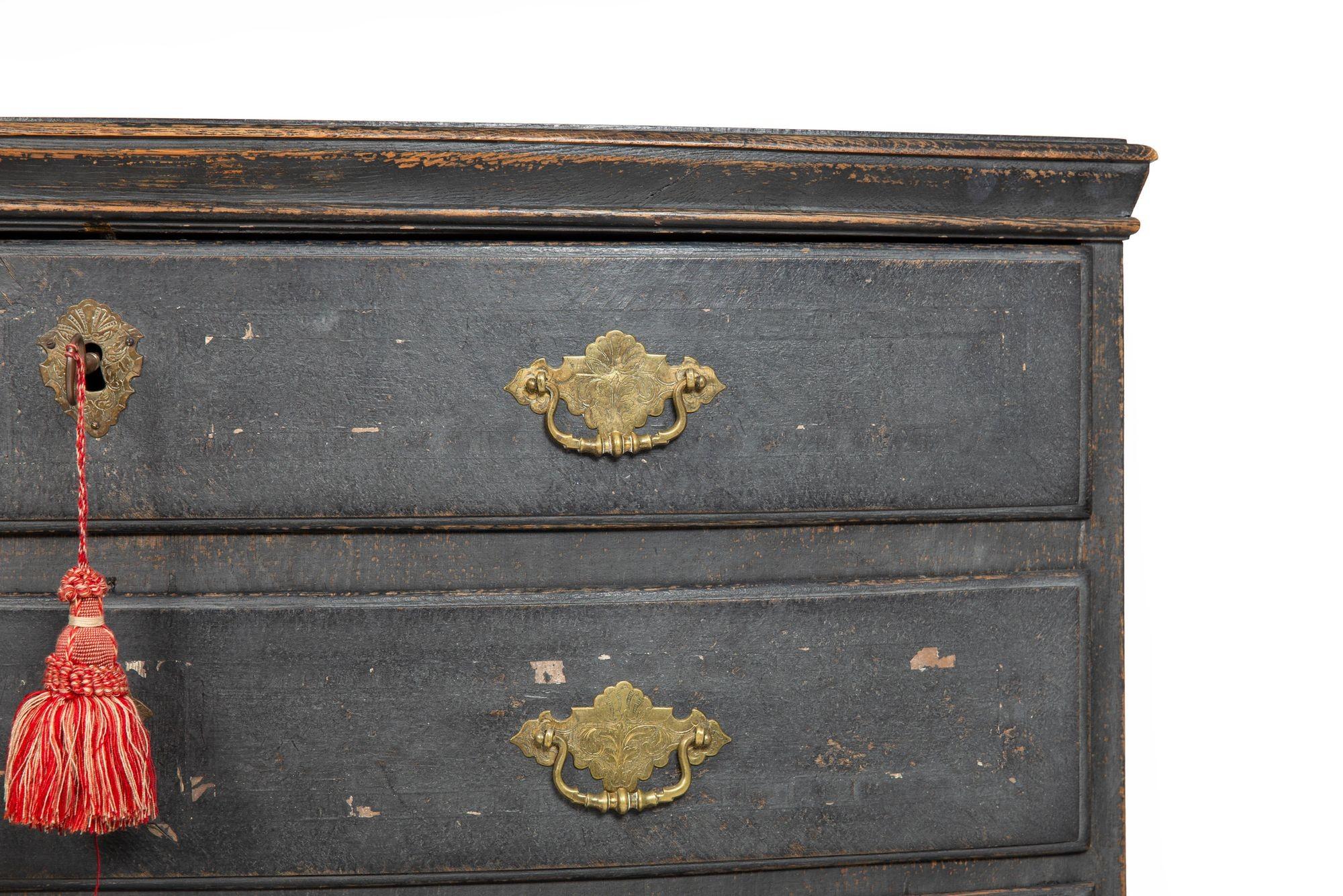 Schwedische Kommode im Gustavianischen Stil mit blauer Bemalung ca. 1800 im Angebot 2