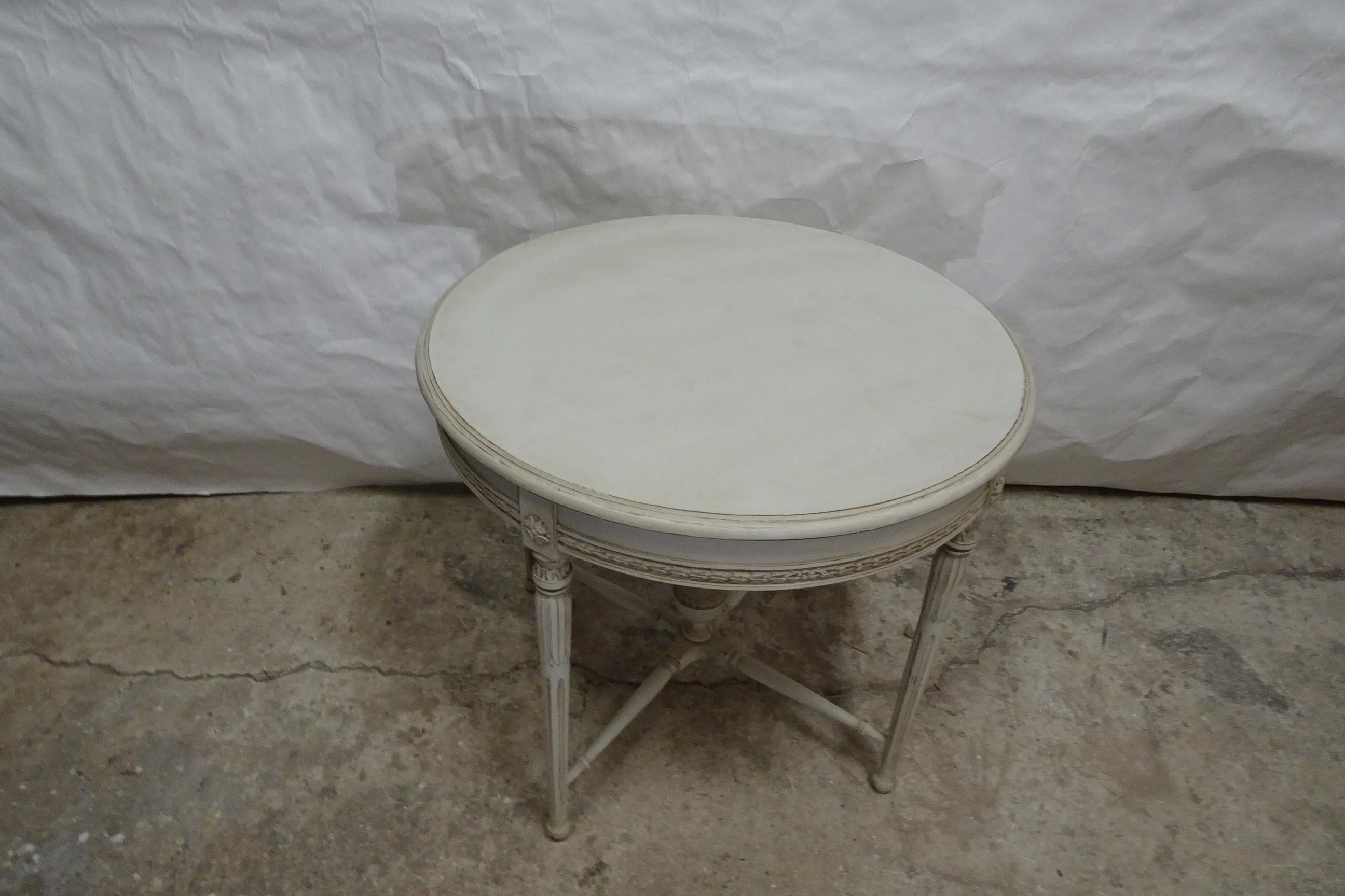 Swedish Gustavian Style Center Table In Good Condition In Hollywood, FL