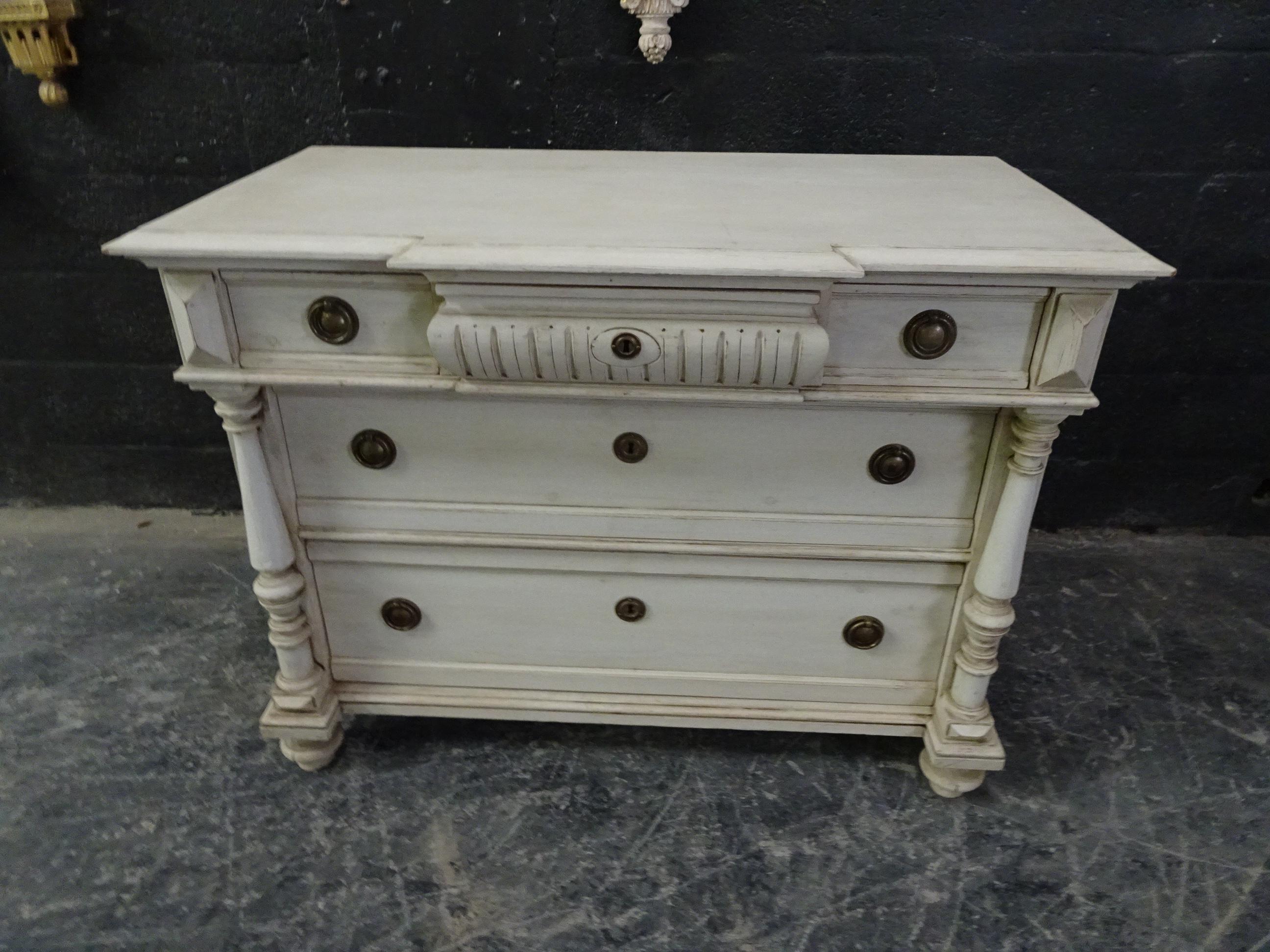 This is a Swedish Gustavian style chest, its been restored and repainted with milk paints 