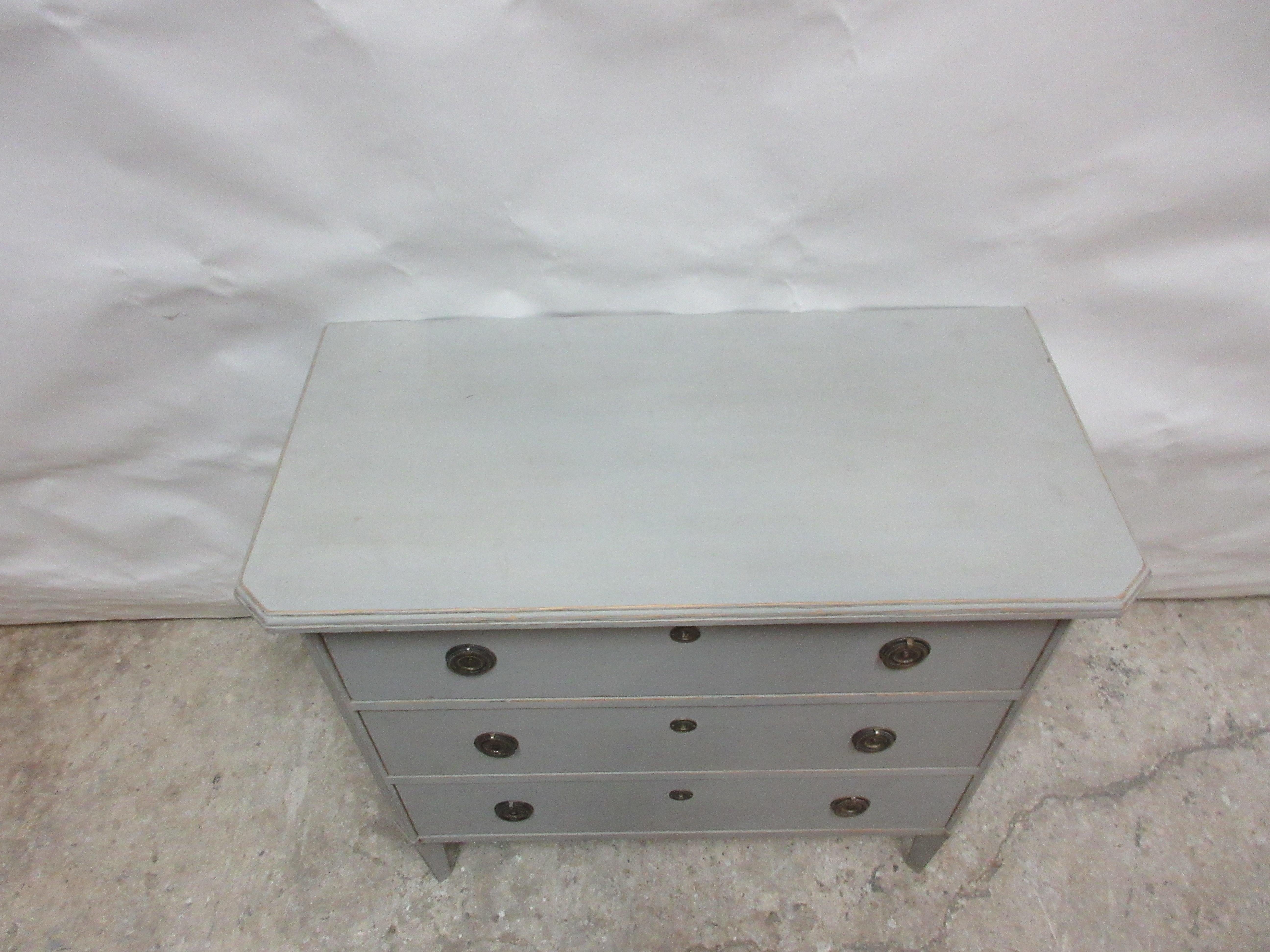 Early 20th Century Swedish Gustavian Style Chest