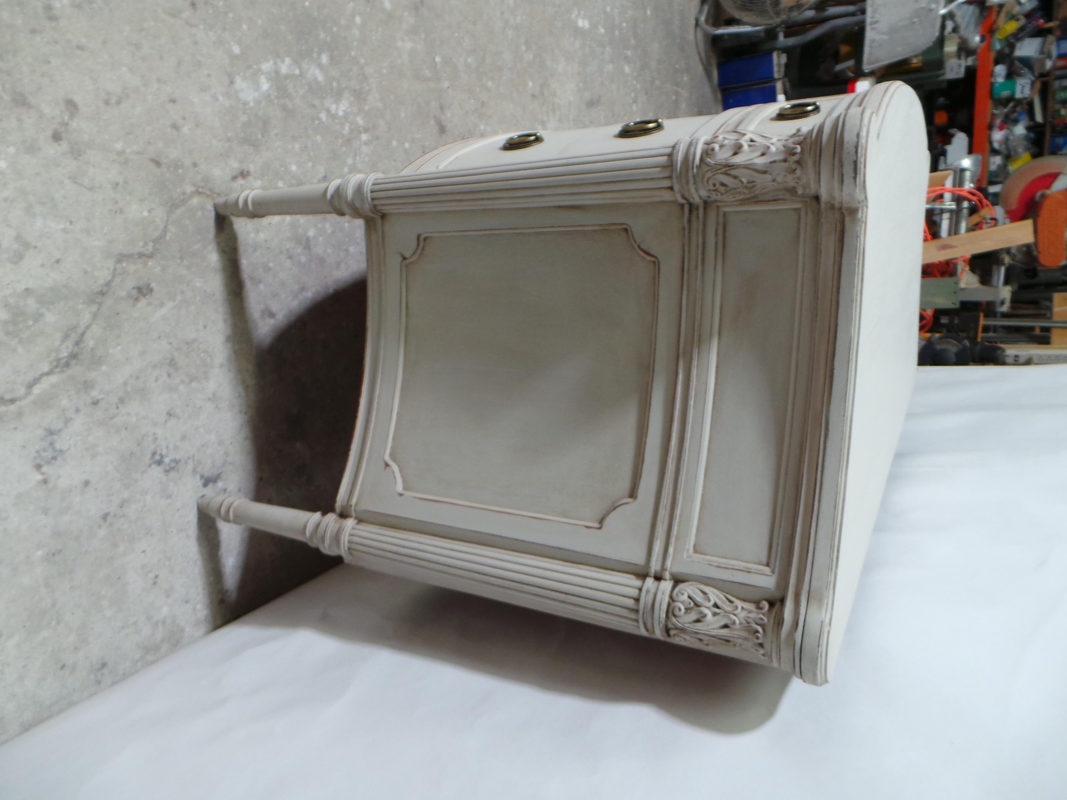 Gustaviano Cassettiera svedese in stile gustaviano in vendita