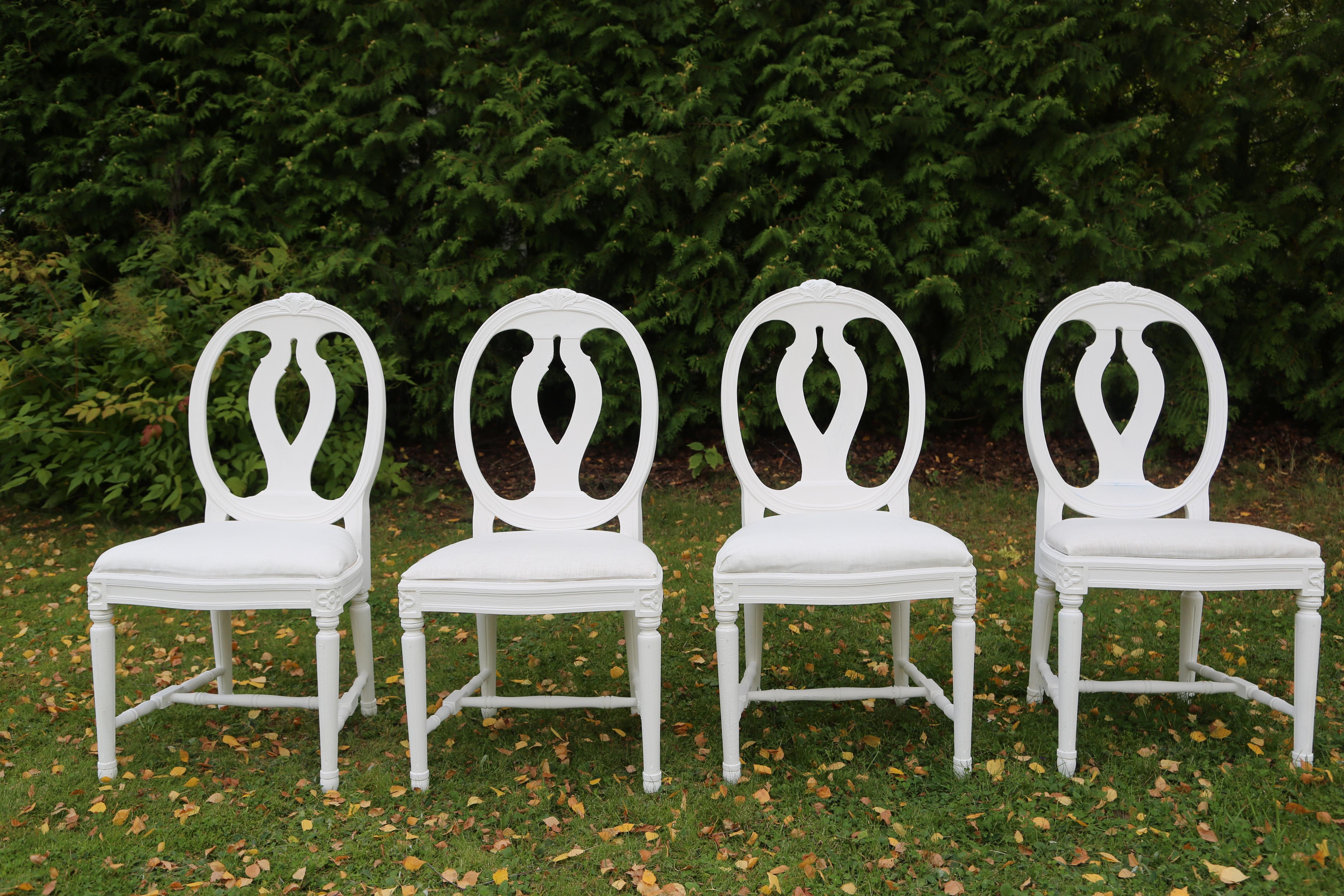 Early 20th Century 16 Swedish Gustavian Style Dining Chairs with Oval Backs For Sale