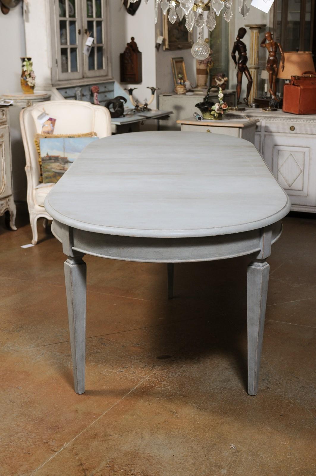 Swedish Gustavian Style Dining Room Table with Custom Leaves and Tapered Legs In Good Condition In Atlanta, GA