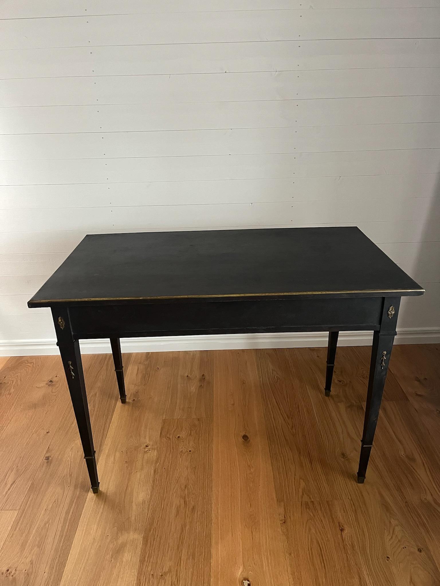 Swedish Gustavian Style Late 19th Century Painted Desk With Two Drawers 2