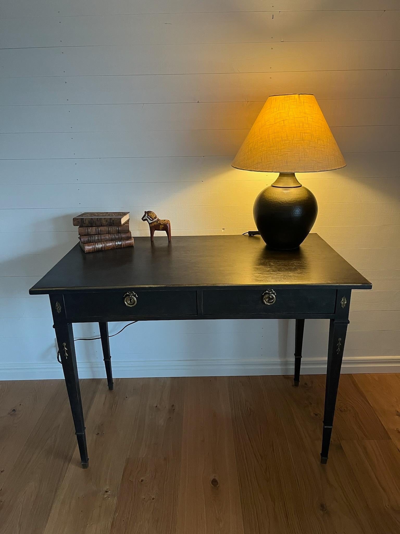 Swedish Gustavian Style Late 19th Century Painted Desk With Two Drawers 3