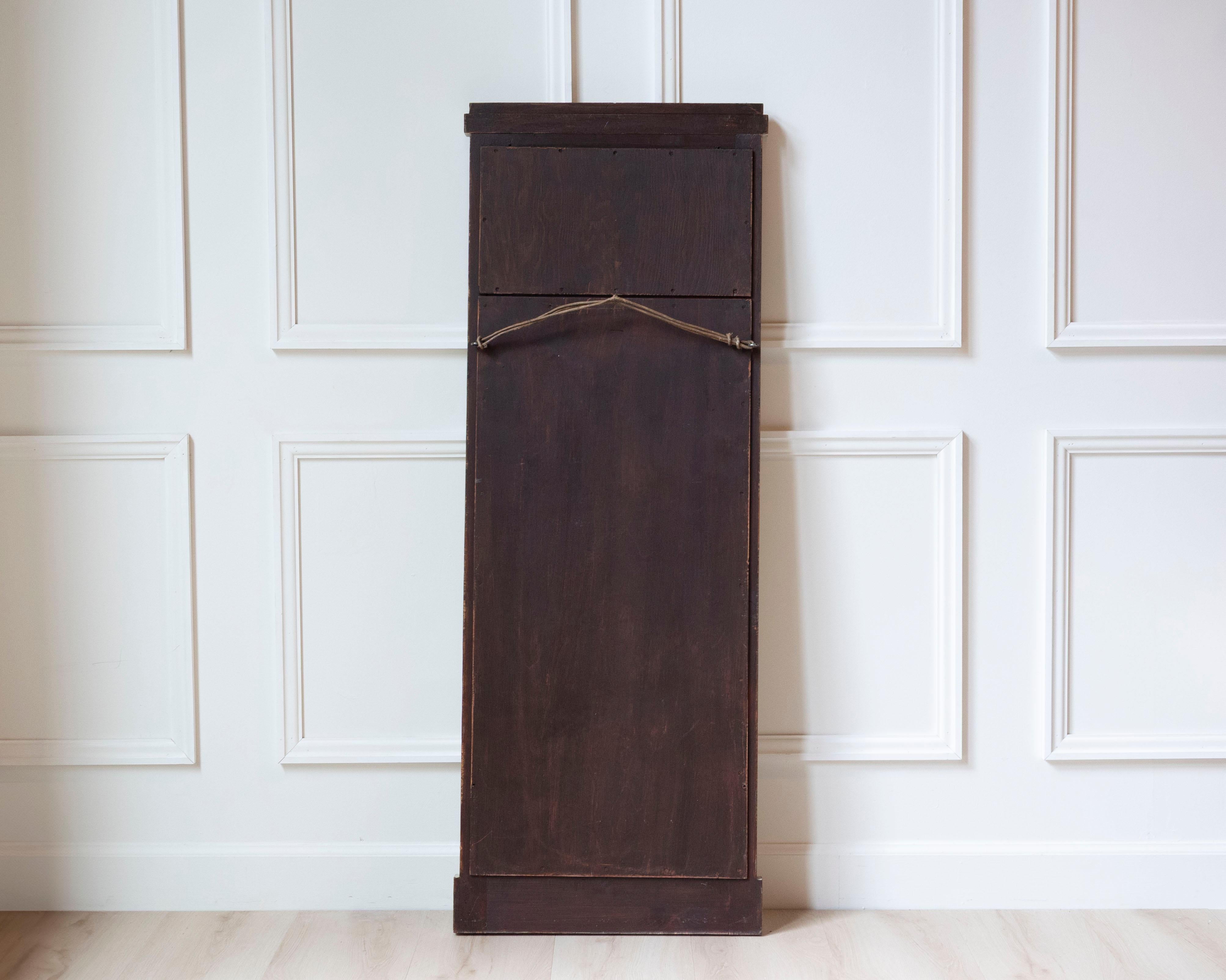 Swedish Gustavian Style Mirror with Garland Motif, circa 1920 For Sale 1