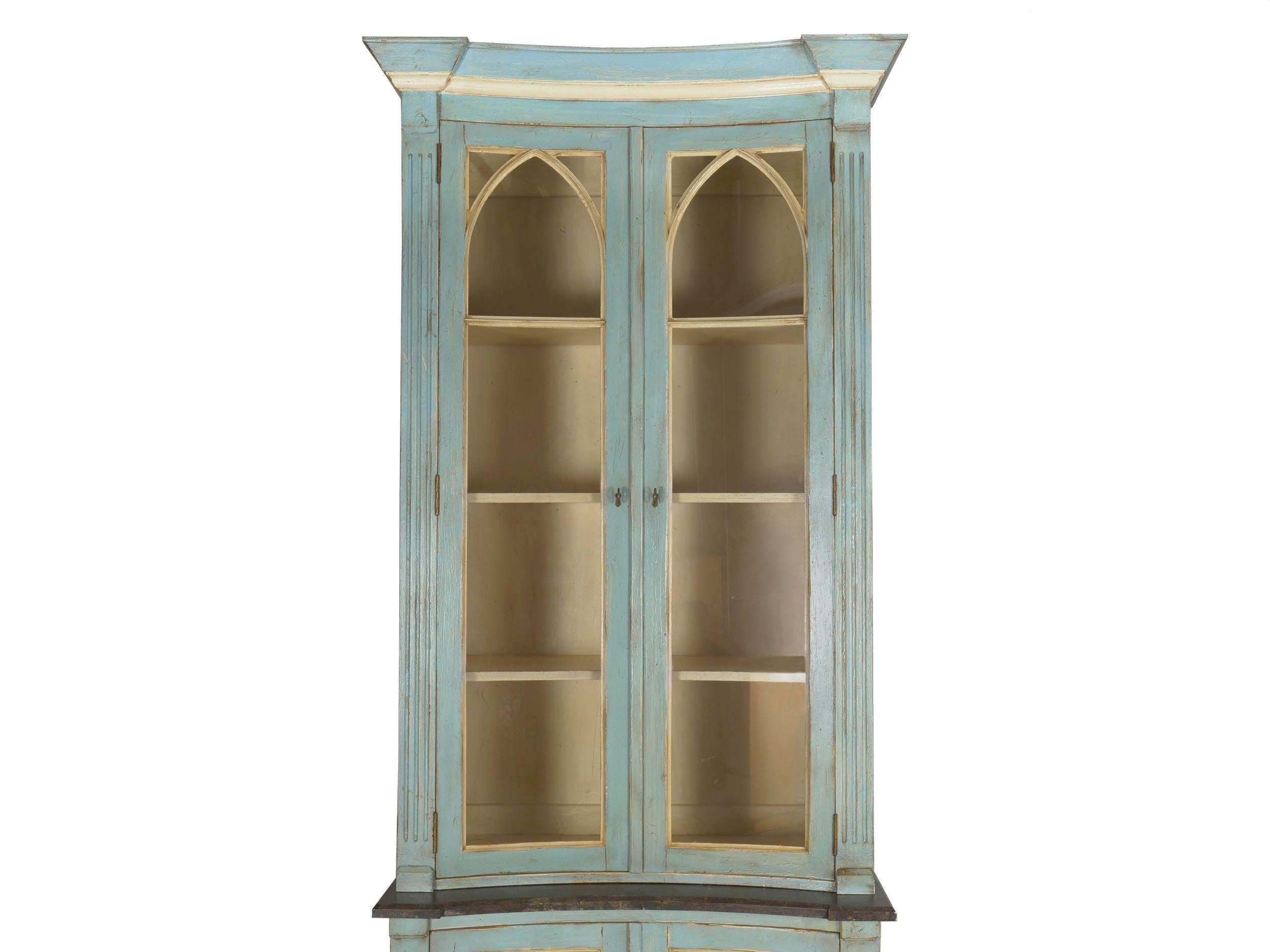 Swedish Gustavian Style Painted Bookshelf Cabinet Bookcase by Lillian August In Good Condition In Shippensburg, PA