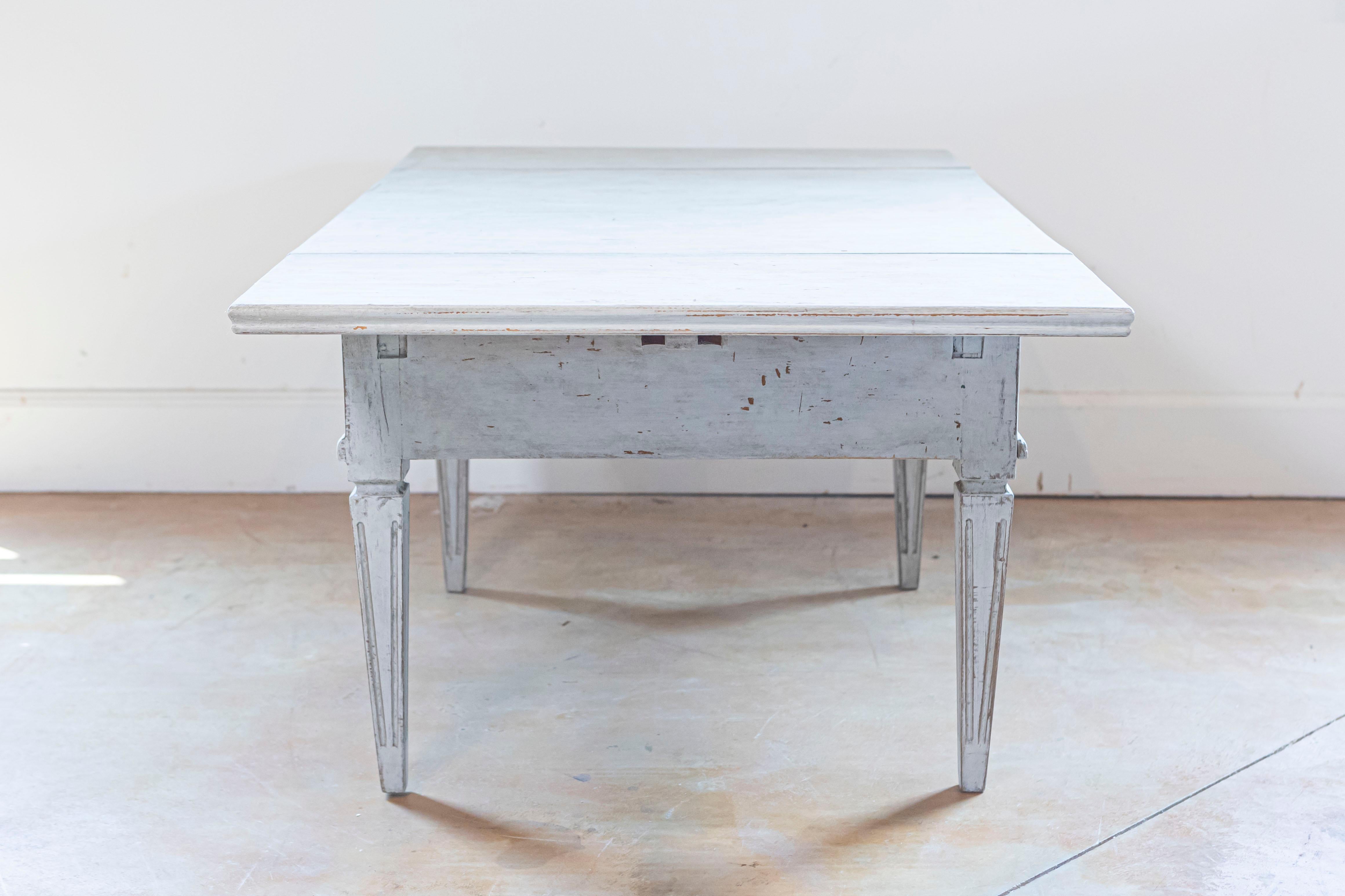 Wood Swedish Gustavian Style Painted Coffee Table with Drop Leaves, 20th Century For Sale