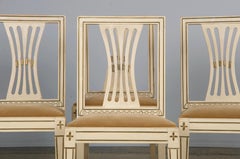 Schwedische bemalte Esszimmerstühle im Gustavianischen Stil mit beigefarbenem Samt - 6er-Set