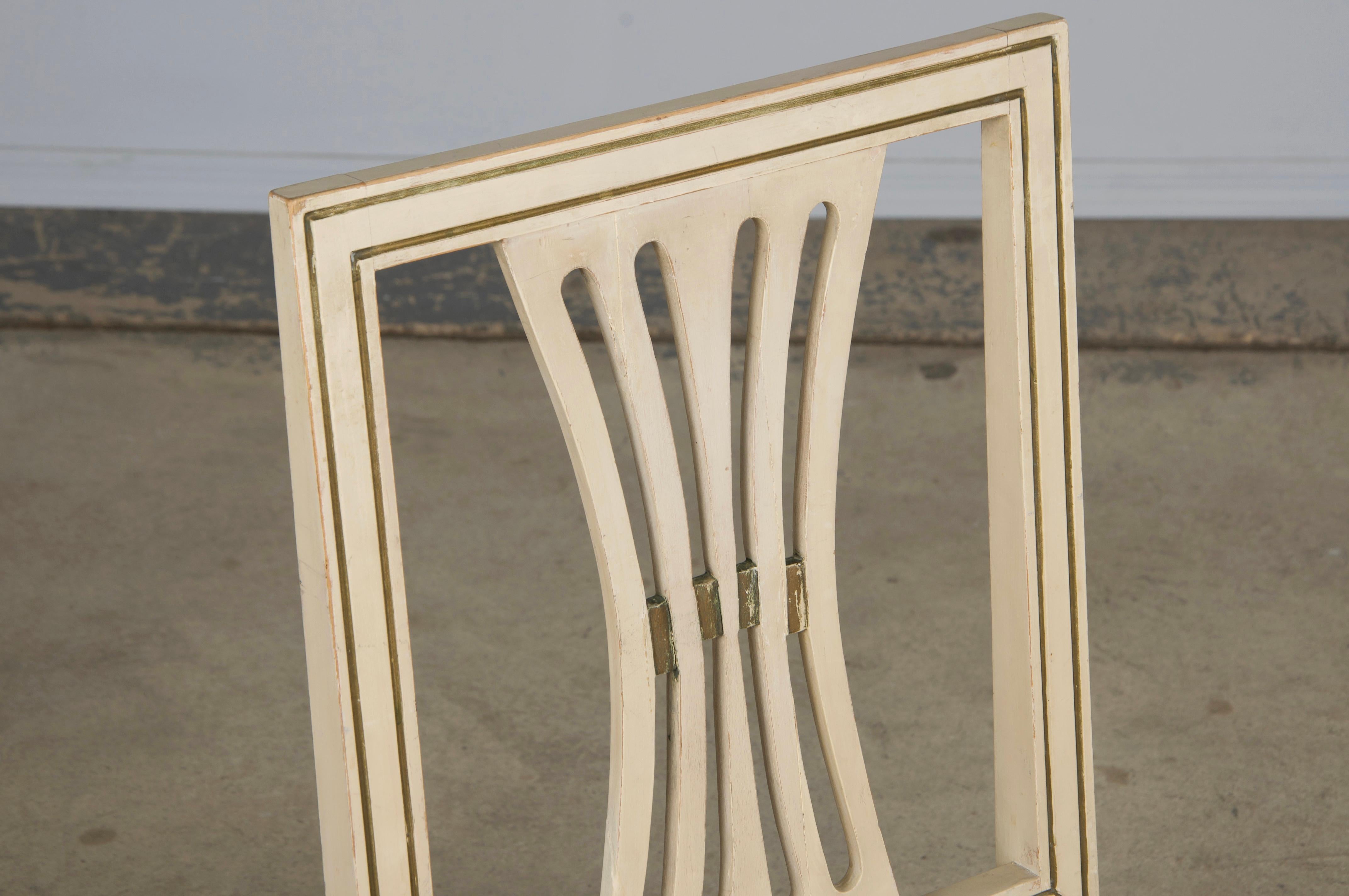 Schwedische bemalte Esszimmerstühle im Gustavianischen Stil mit beigefarbenem Samt - 6er-Set im Angebot 3