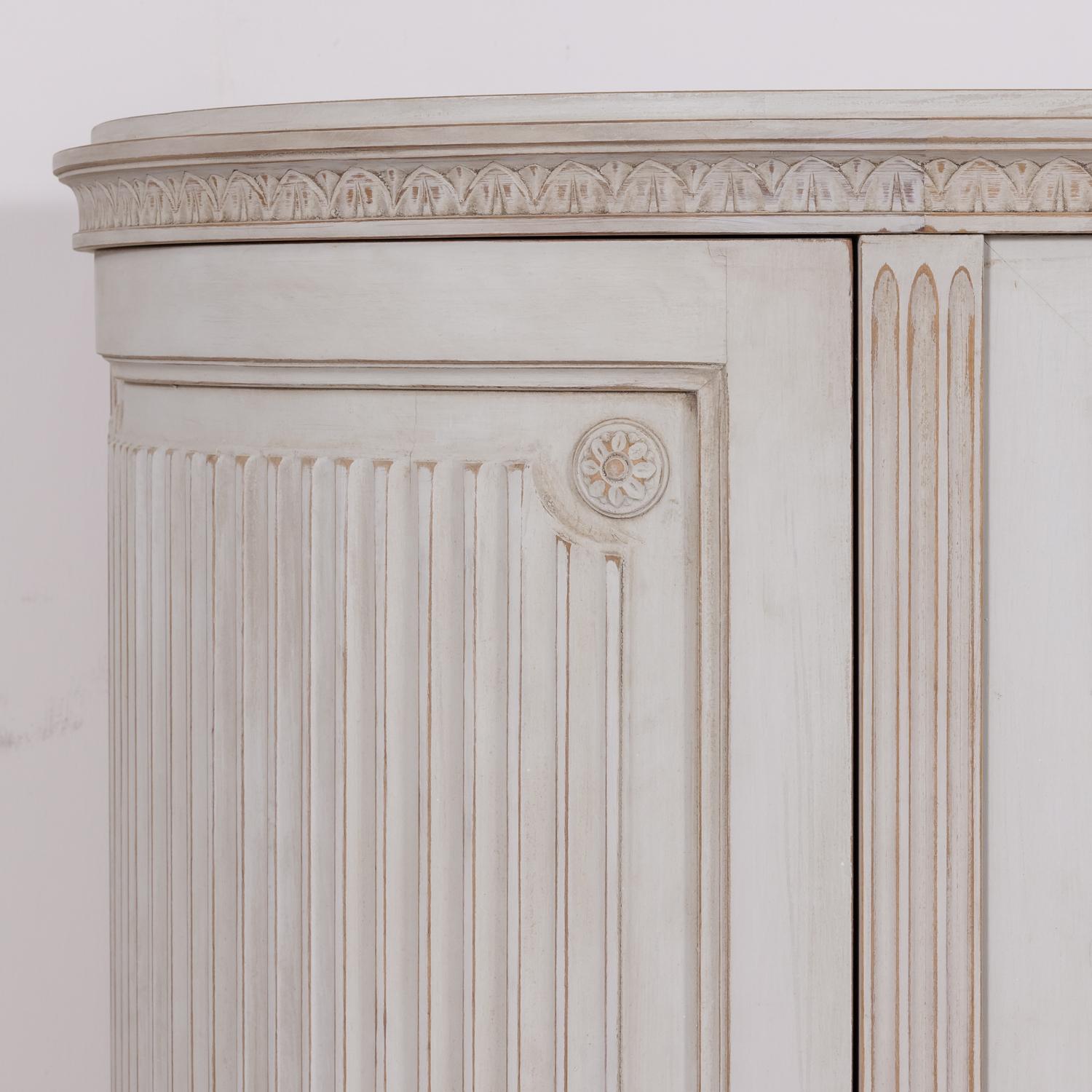 Mid-20th Century Swedish Gustavian Style Painted Enfilade Buffet with Curved Sides