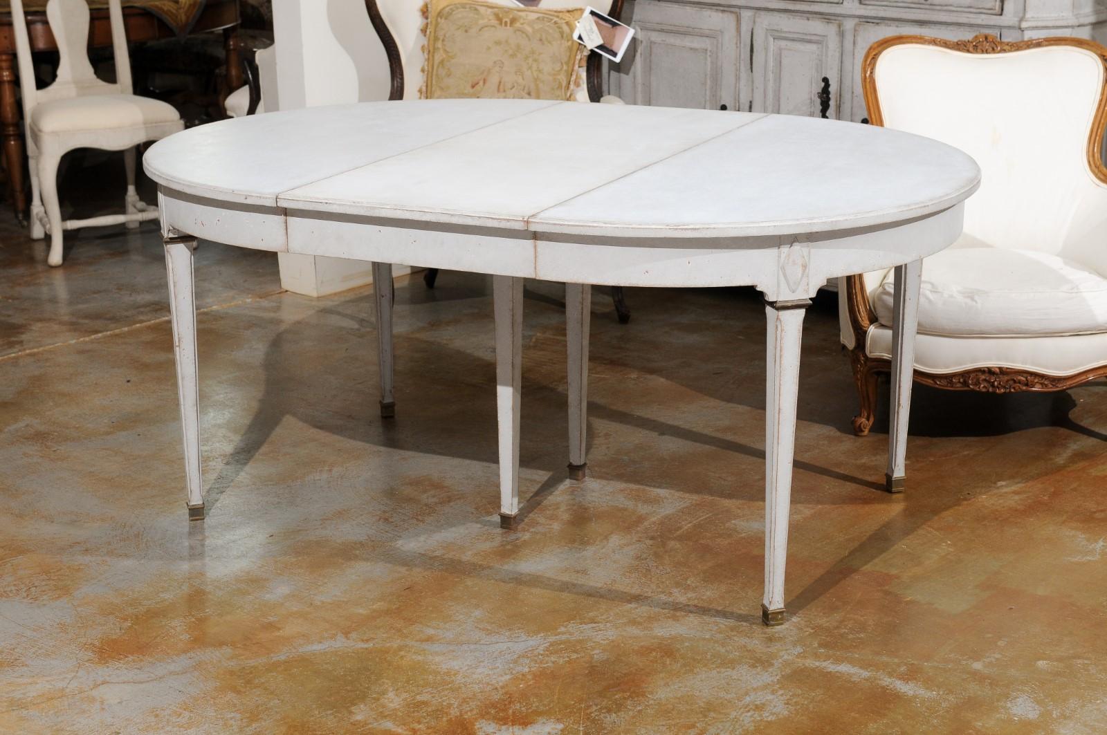 Swedish Gustavian Style Painted Oval Extension Dining Table with Three Leaves 1