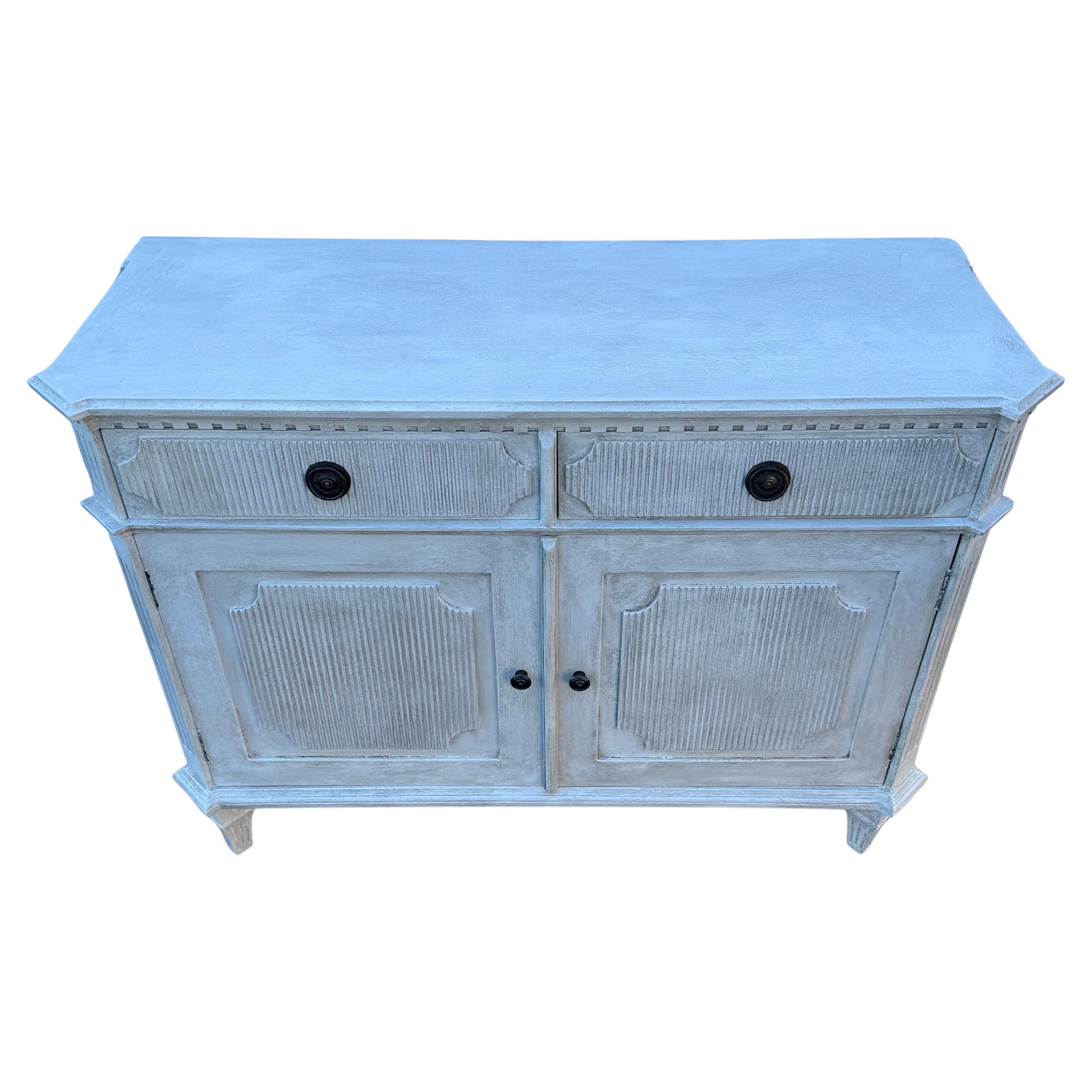 Hand-Crafted Swedish Gustavian Style Painted Reeded Commode Cabinet For Sale