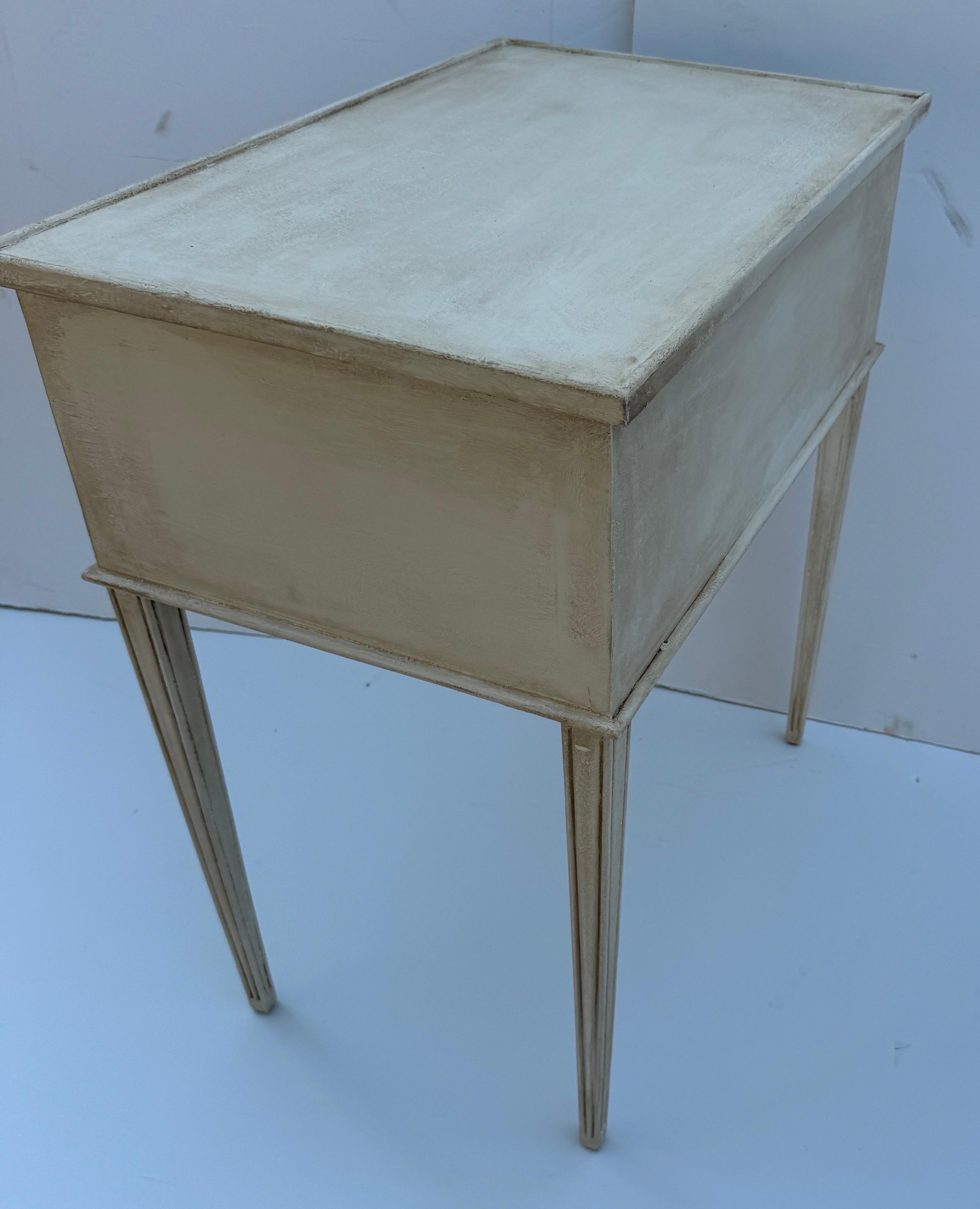 Swedish Gustavian Style Painted Side Table Bedside with 3 Drawers 3